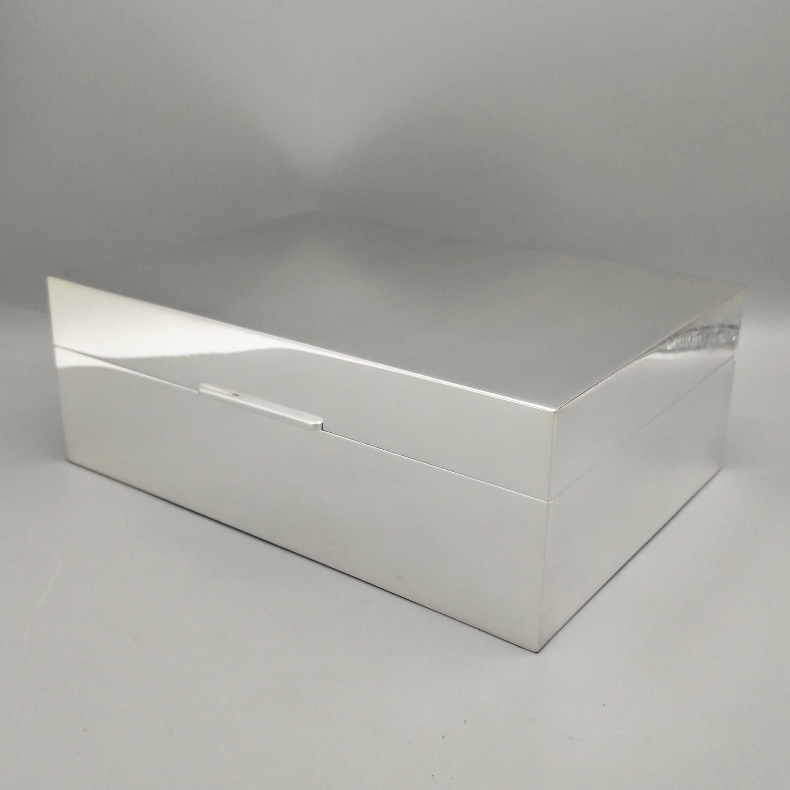 Caja para puros de plata de ley italiana del siglo XXI en Nuevo estado para la venta en VALENZA, IT