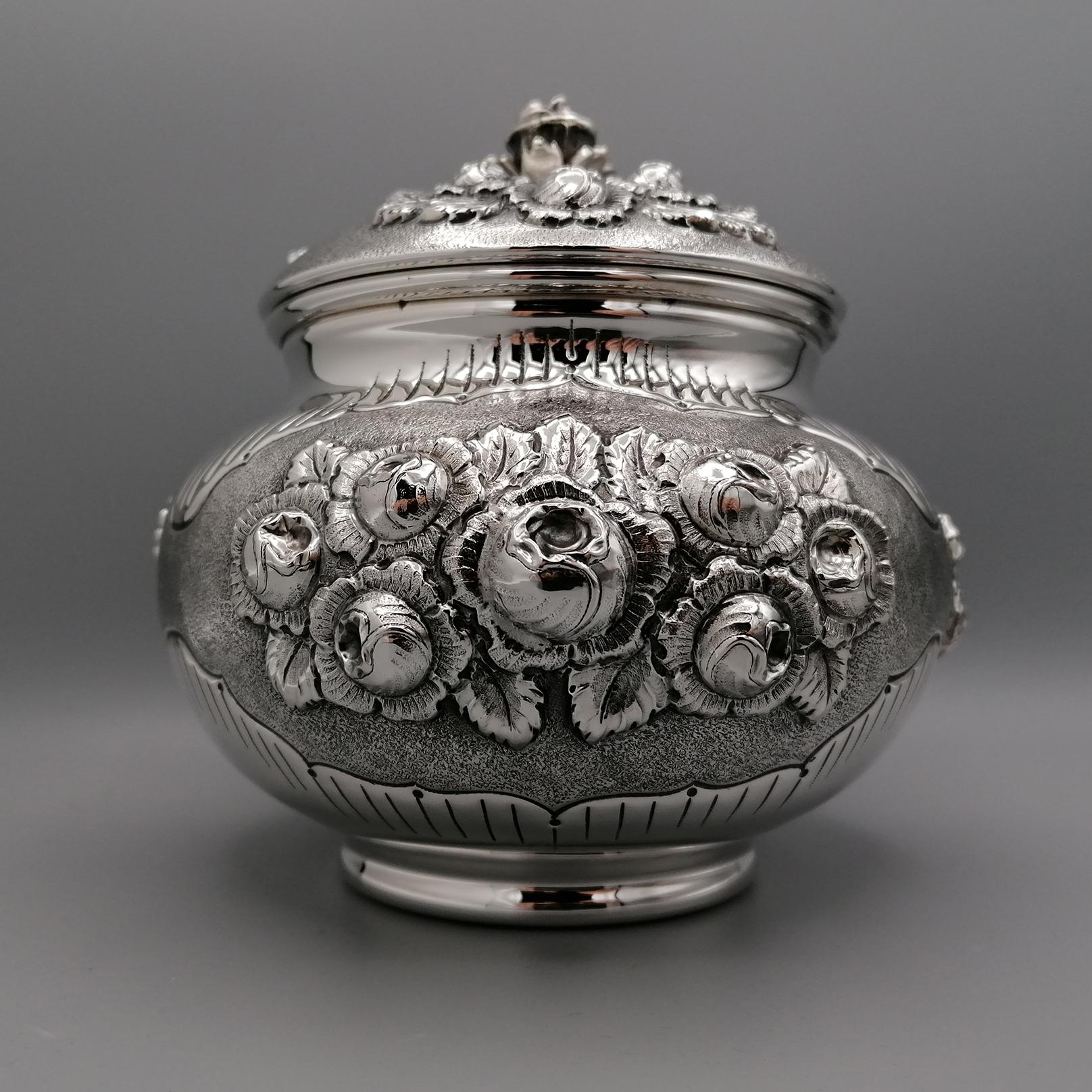 19th Century Italian Sterling Silver Decorative Box For Sale 4