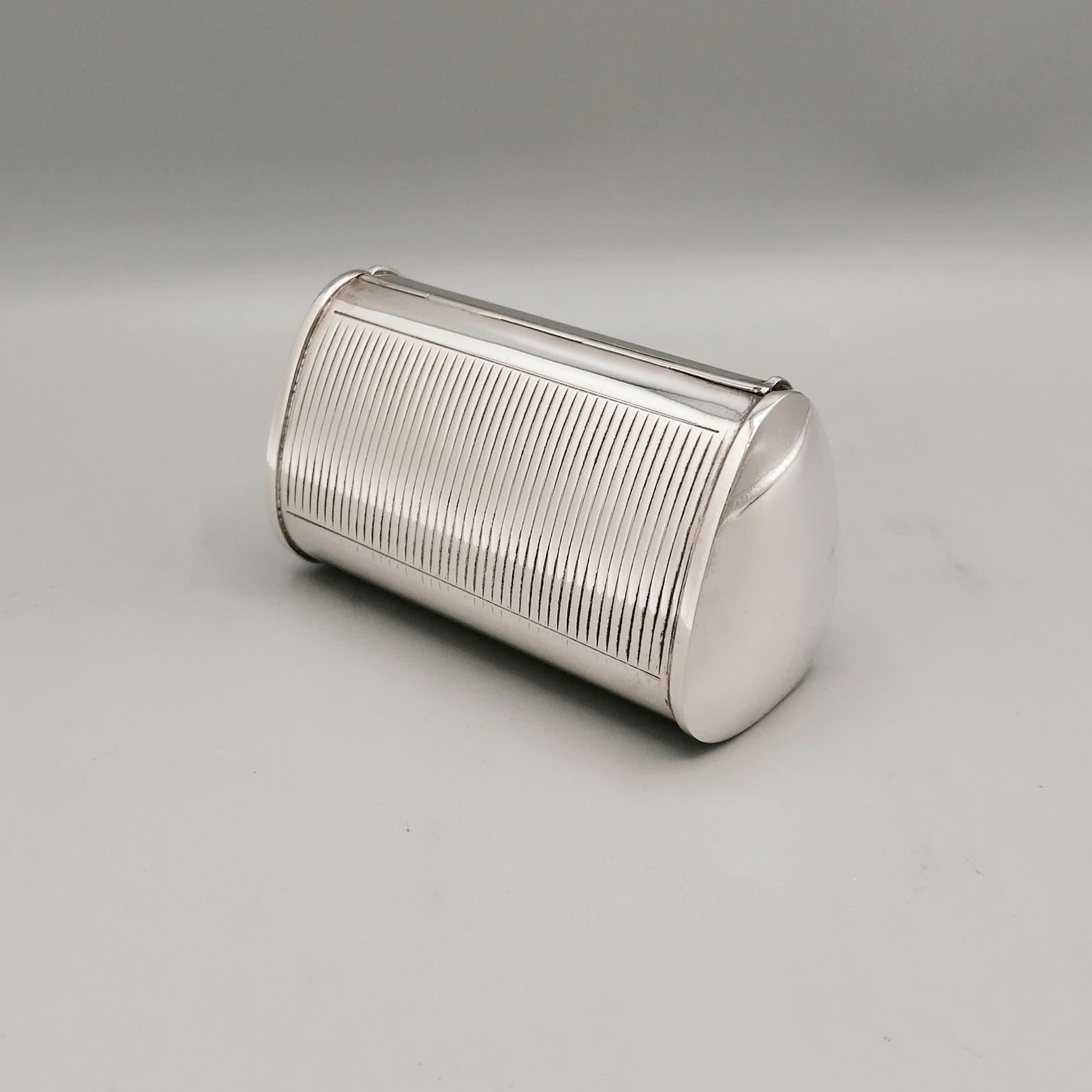 Caja para pintalabios de plata de ley italiana del siglo XXI Hecho a mano en venta