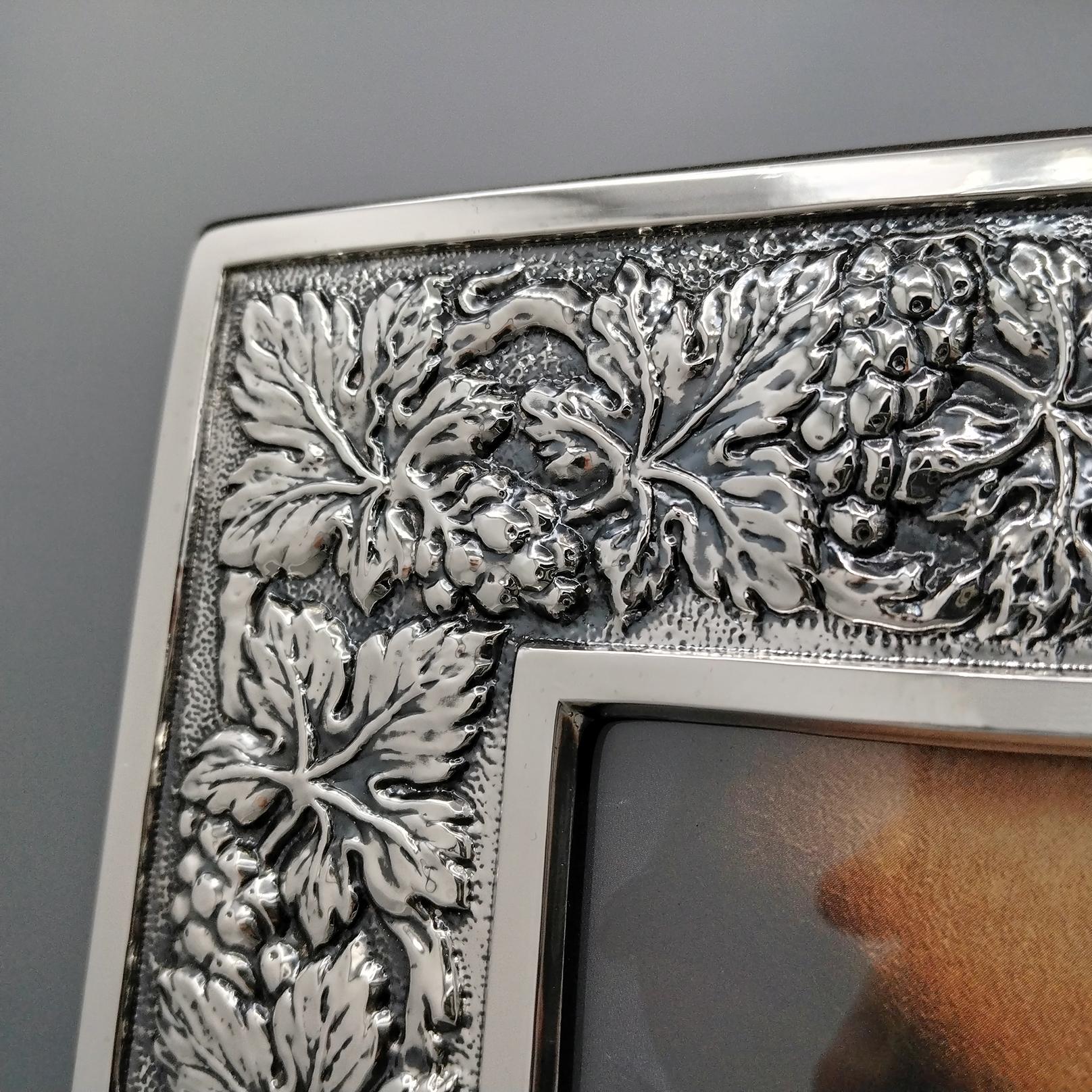 Fait main Cadre photo en argent sterling italien du 21e siècle en vente