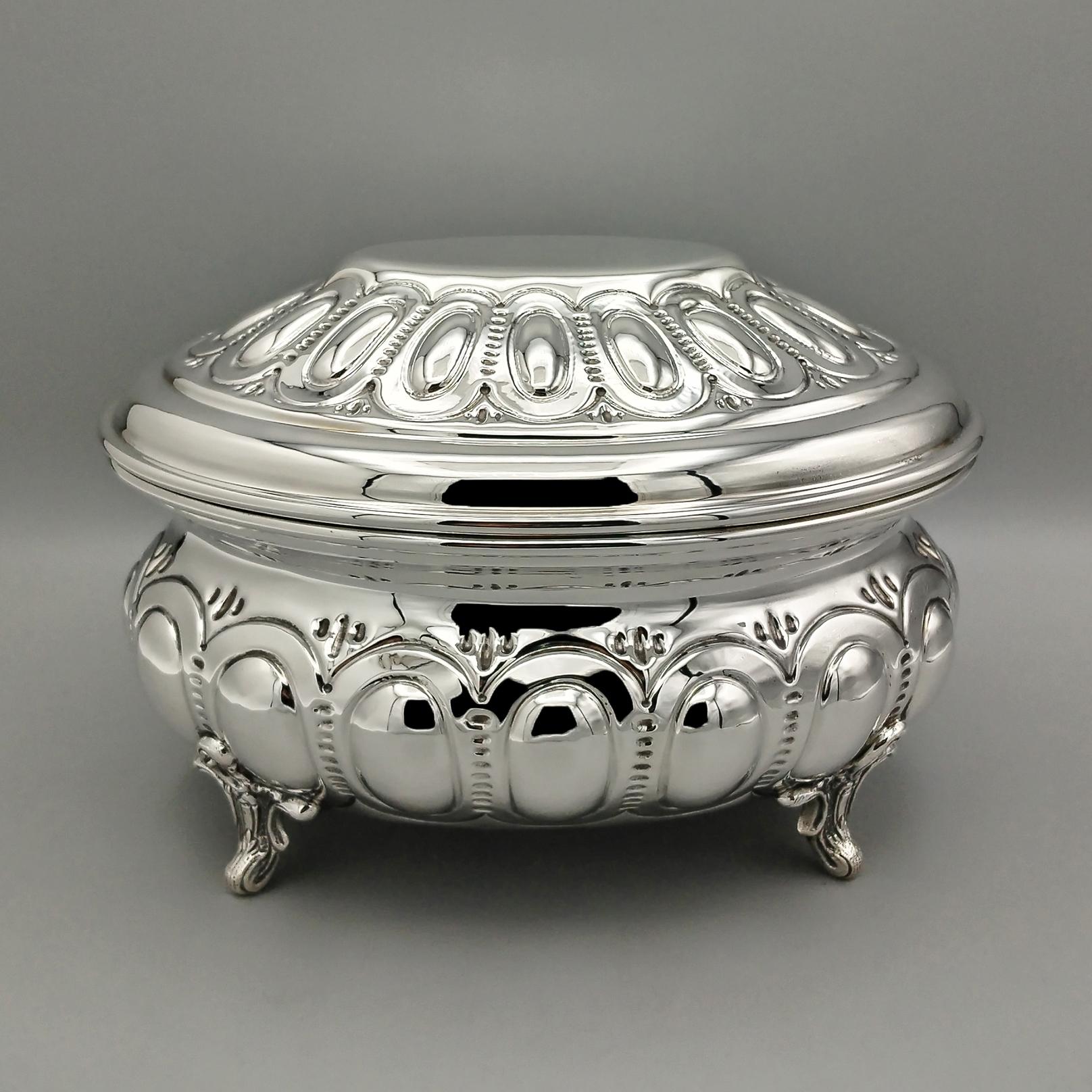 Caja de plata de ley italiana del siglo XXI con interior chapado en oro de 24 quilates en venta 8