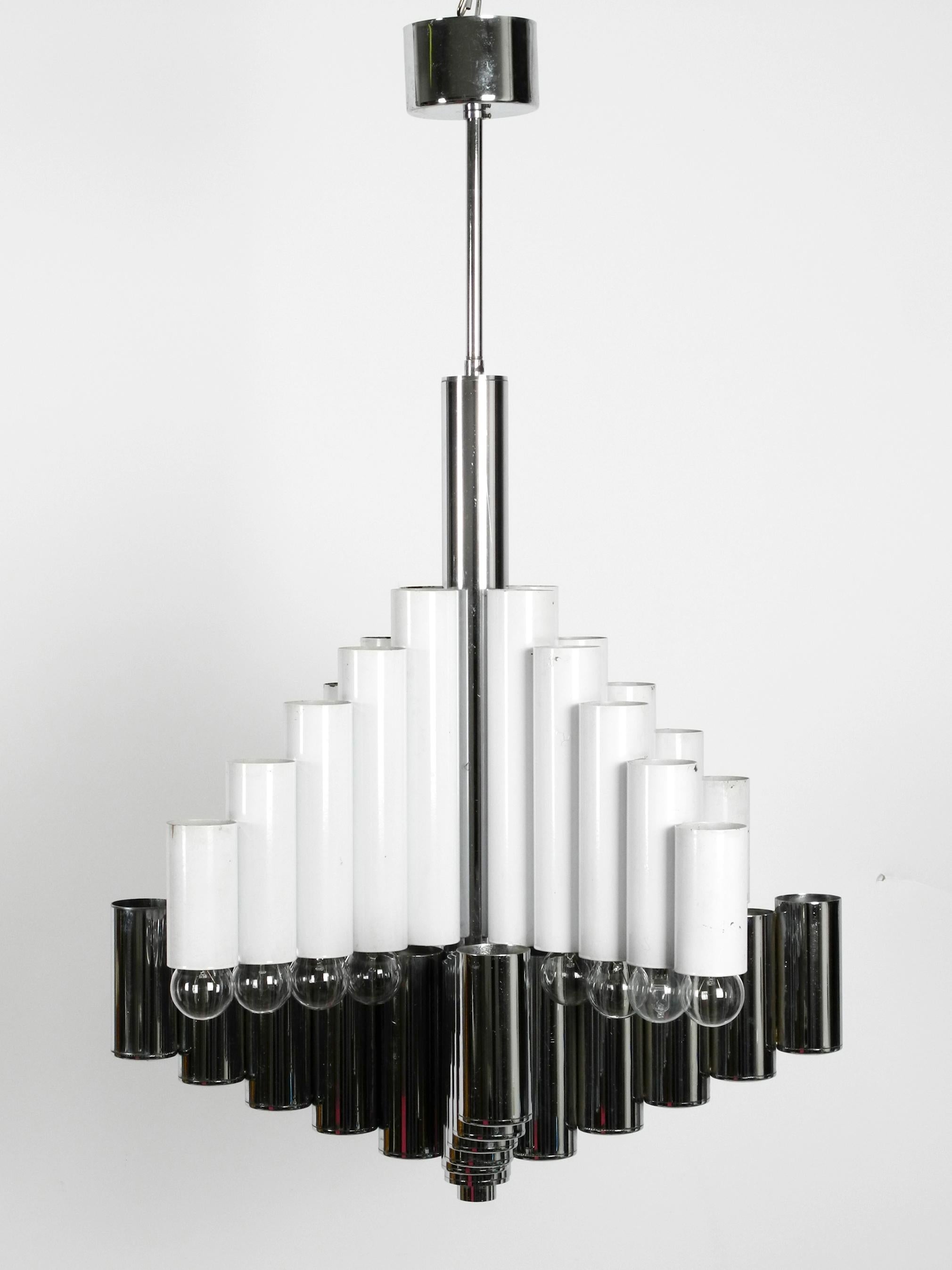 italien Lustre XXL des années 1960 au design de l'ère spatiale avec 16 douilles en vente