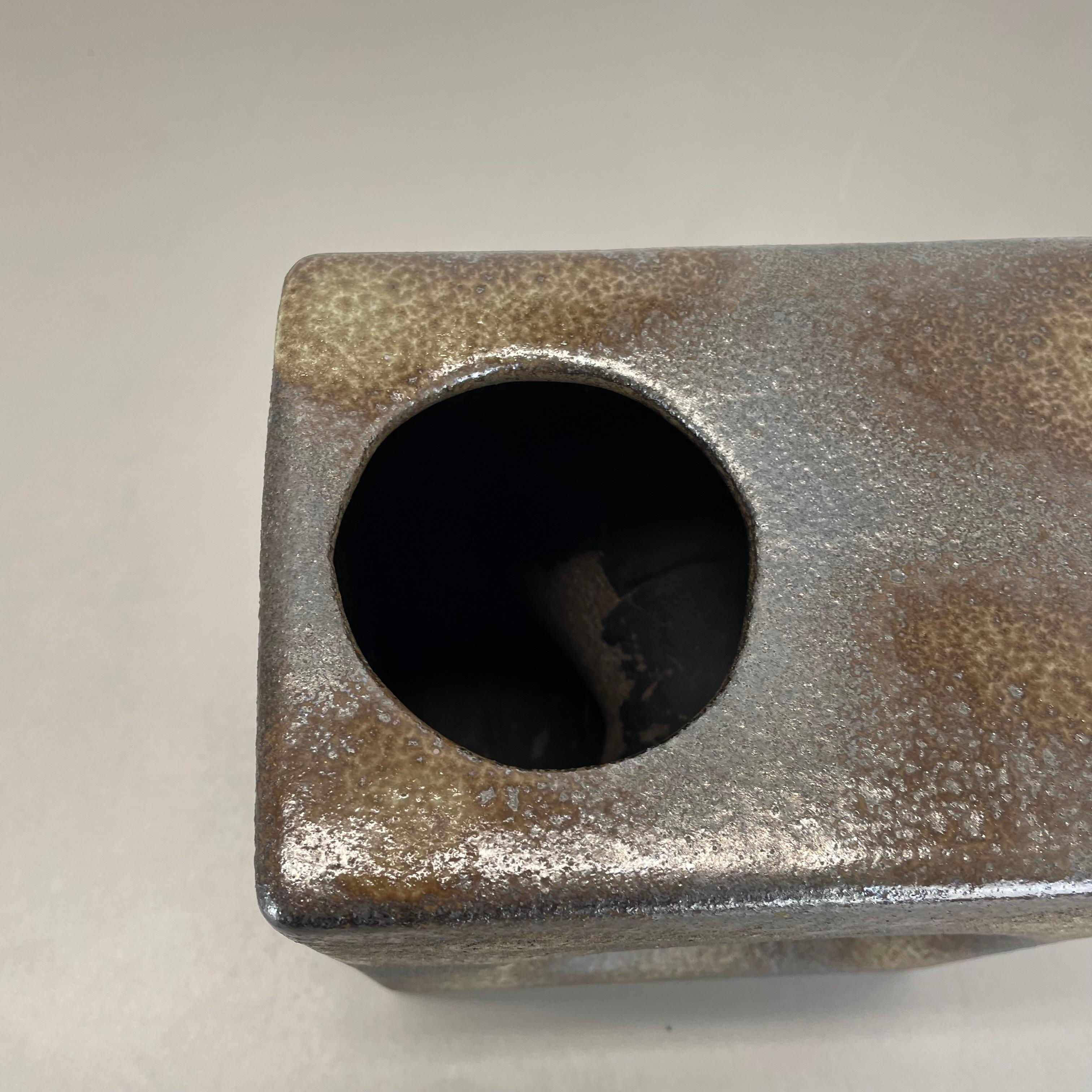 xxl 25cm Brutalist CUBIC 