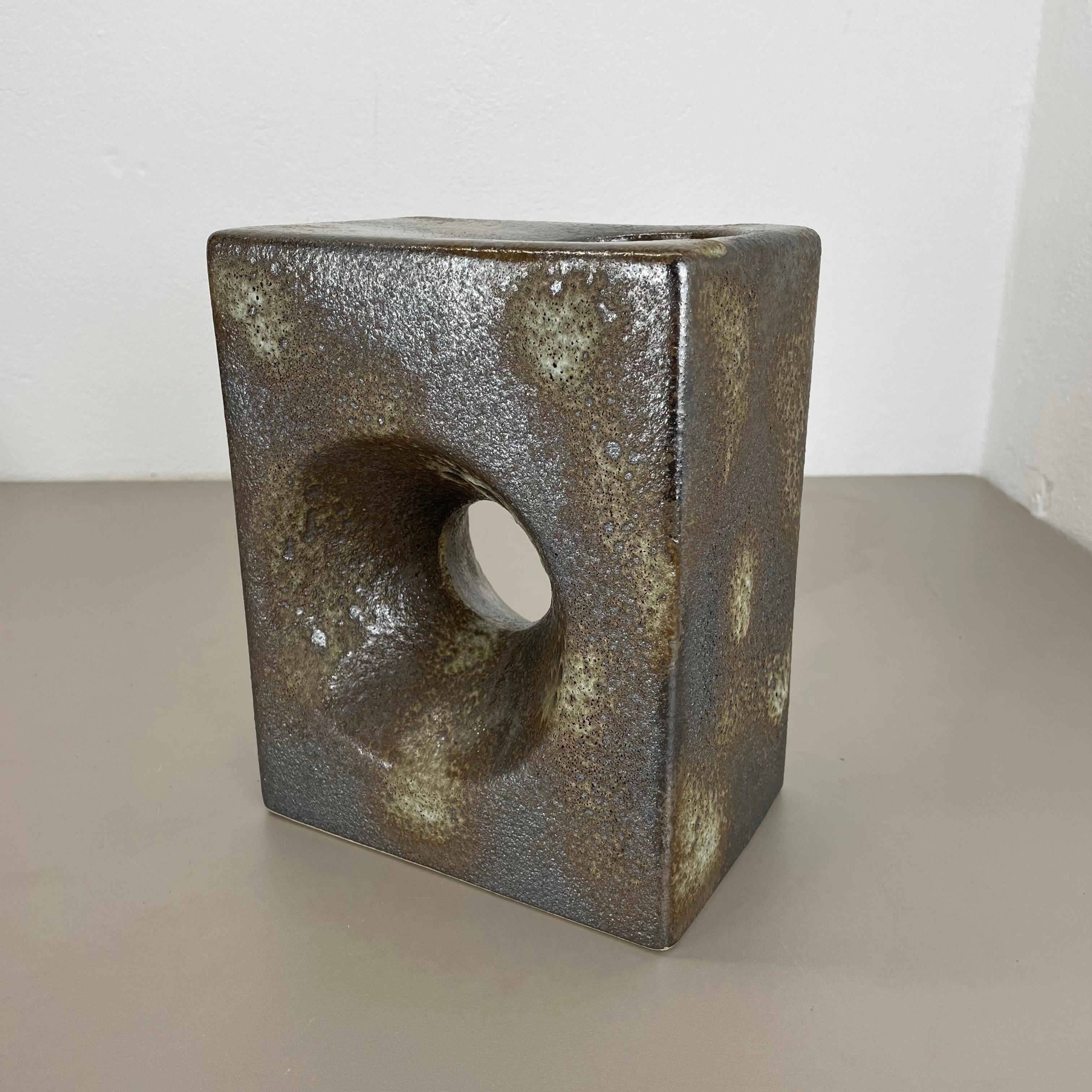 xxl 25cm Brutalist CUBIC 