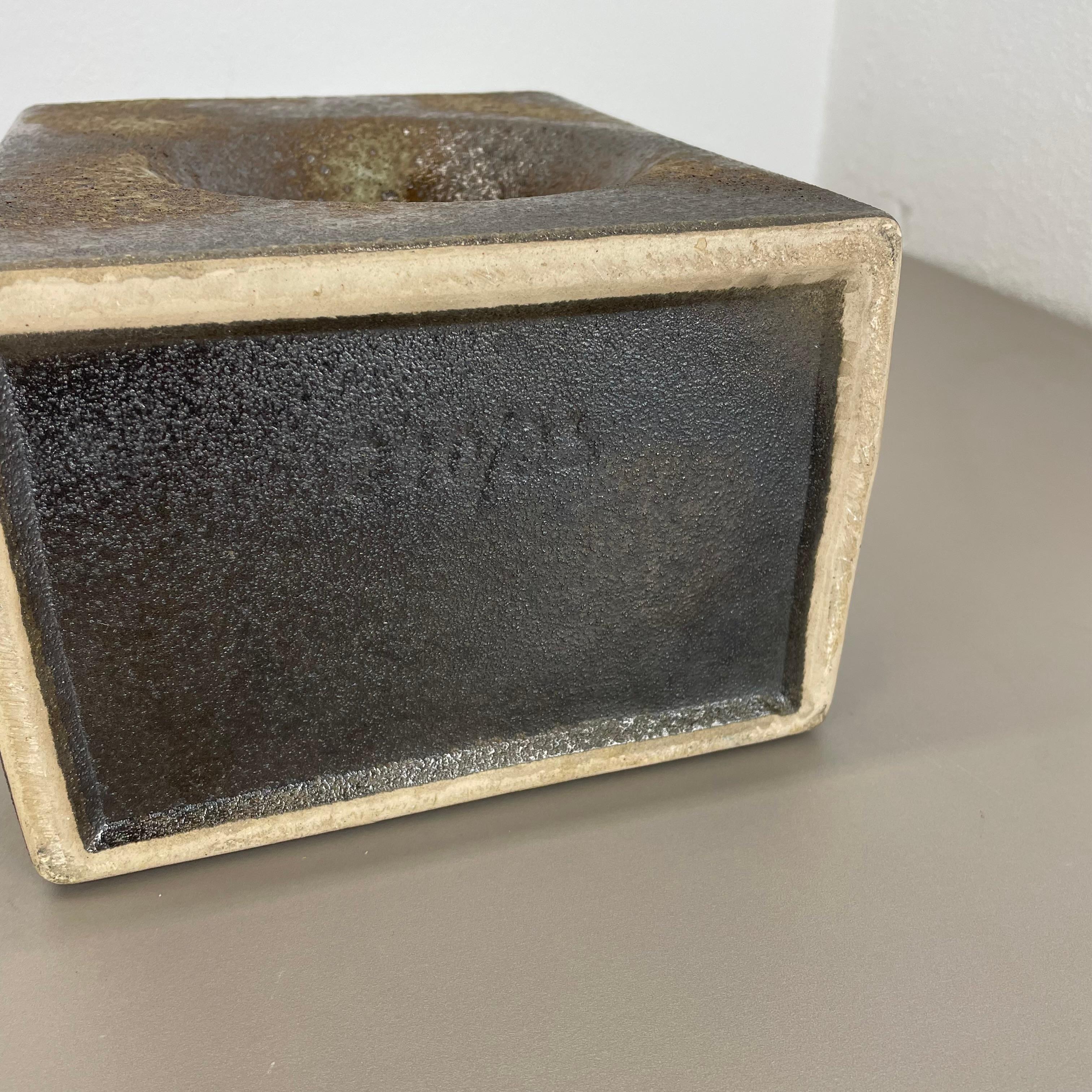 xxl 25cm Brutalist CUBIC 