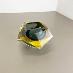 Cendrier XXL en verre de Murano de 2,6 kg, élément de cendrier Sommerso par Flavio Poli, Italie, années 1970