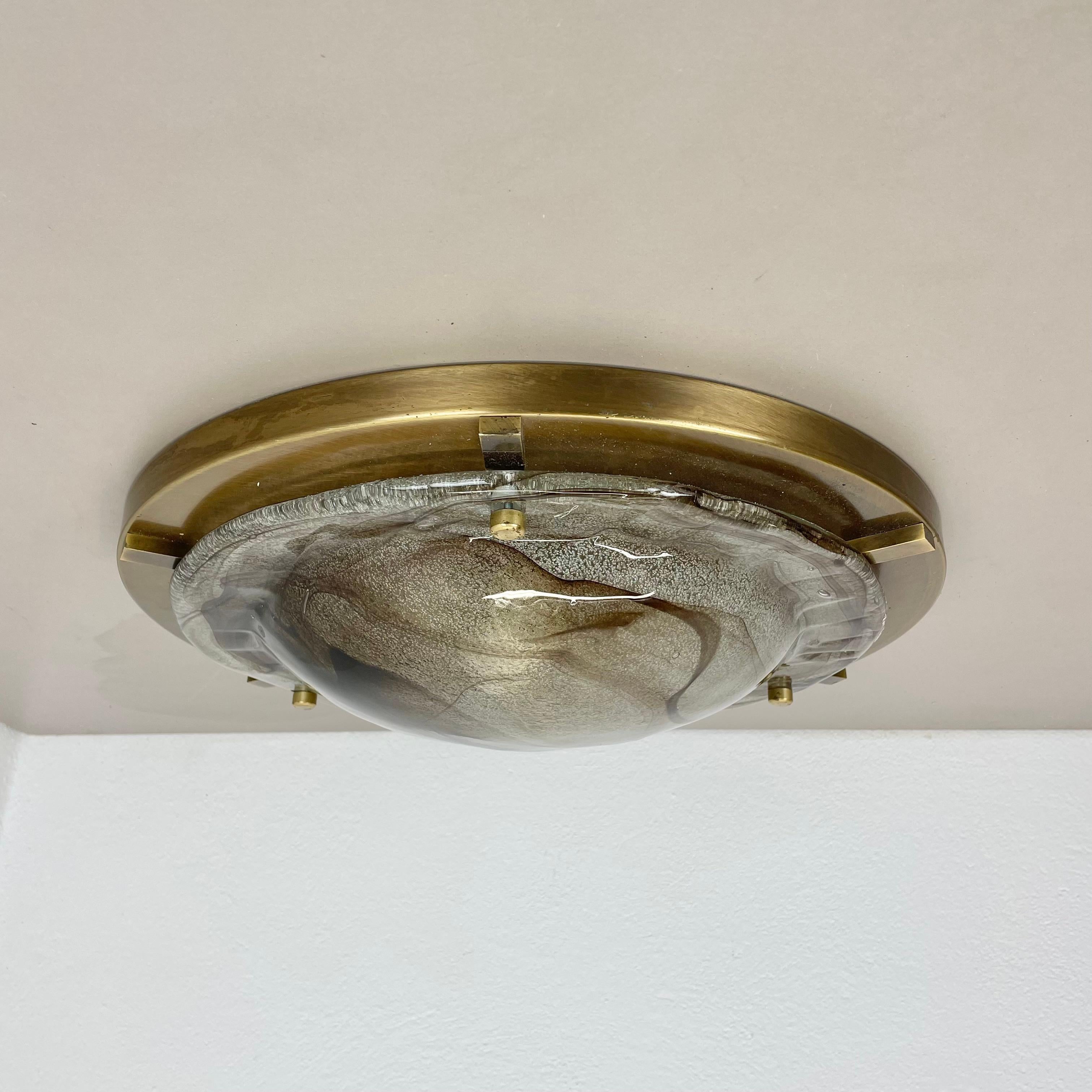 xxl 45cm Wand-Deckenleuchte aus Glas + Messing im Kalmar-Stil, Einbaubeleuchtung, Italien 1980 n1 im Zustand „Gut“ im Angebot in Kirchlengern, DE