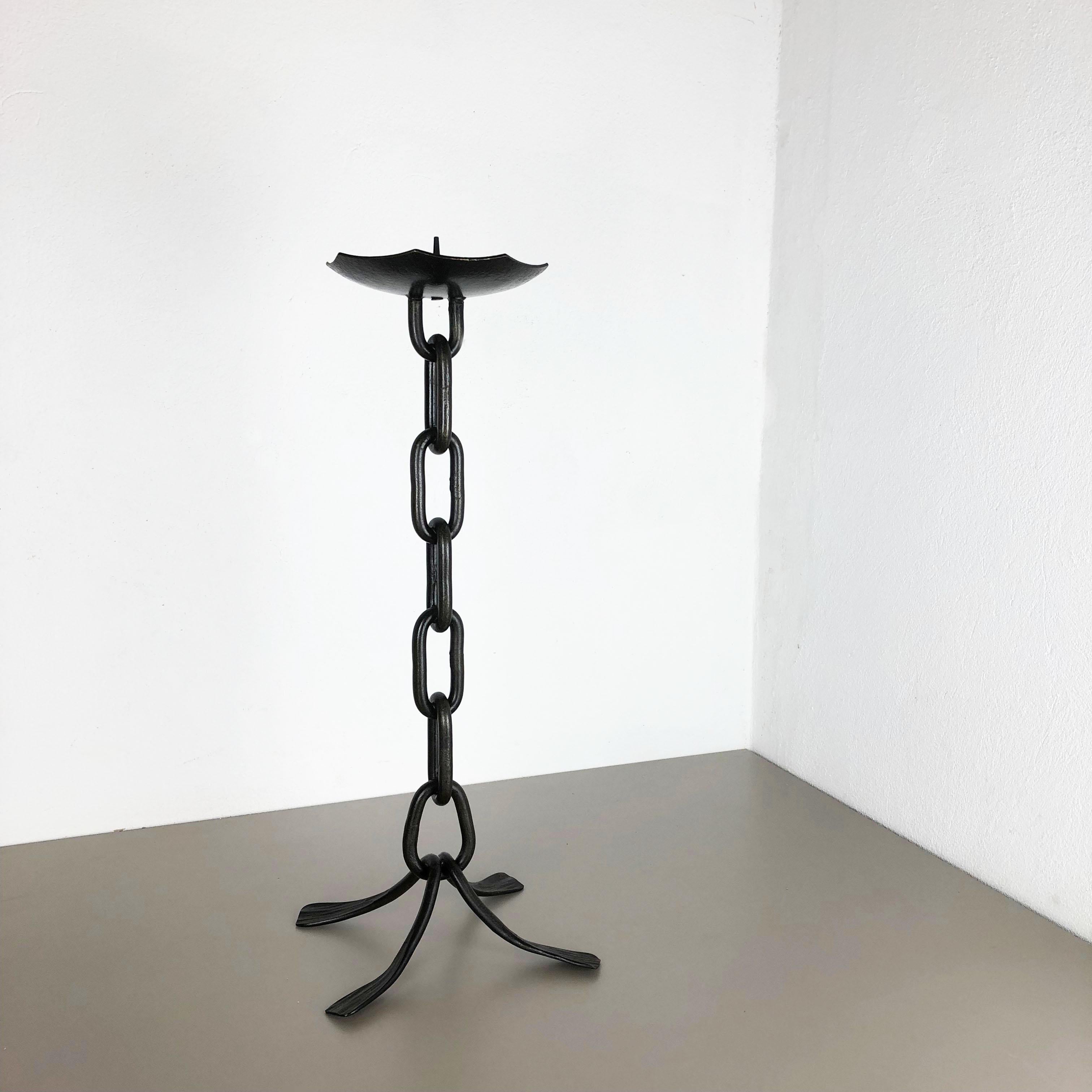 Großer modernistischer, skulpturaler, brutalistischer Vintage-Kerzenhalter aus Metall, Österreich im Angebot 9