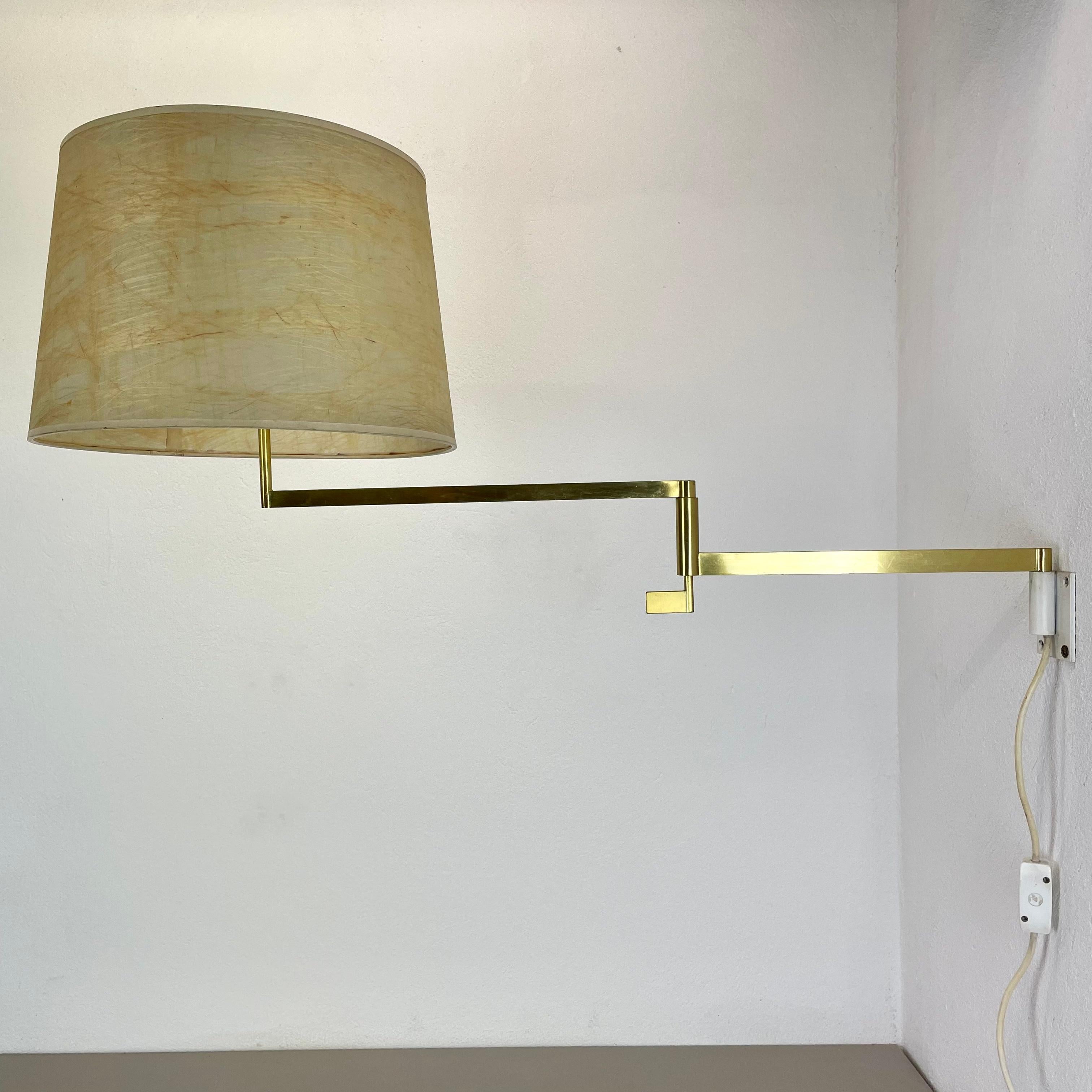 Mid-Century Modern Xxl Minimalist Stilnovo Style Swing Arm Brass Wall Light Italy, 1960s For Sale