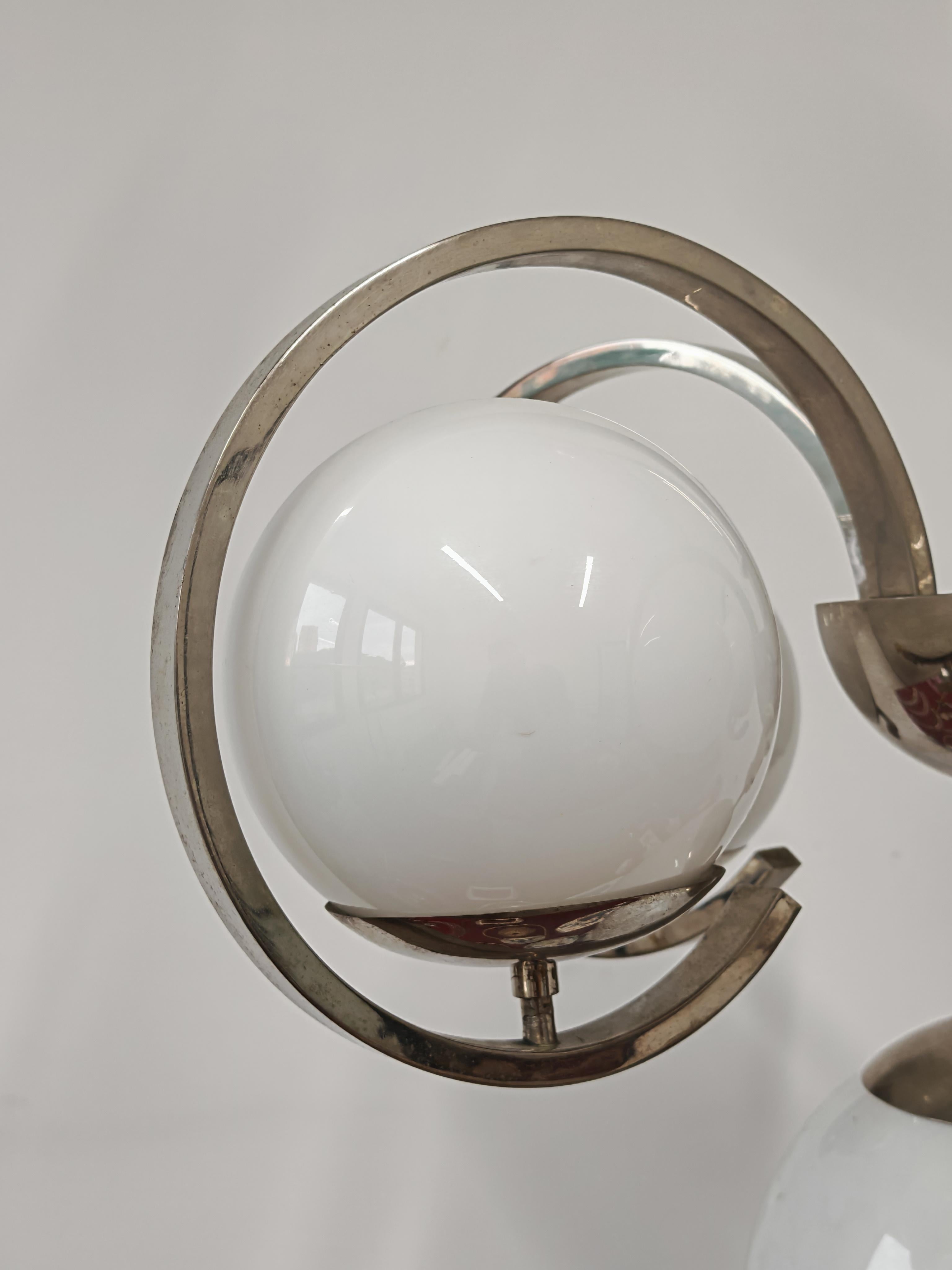 Lustre de salon XXL Bauhaus en laiton nickelé et verre de lait en vente 4