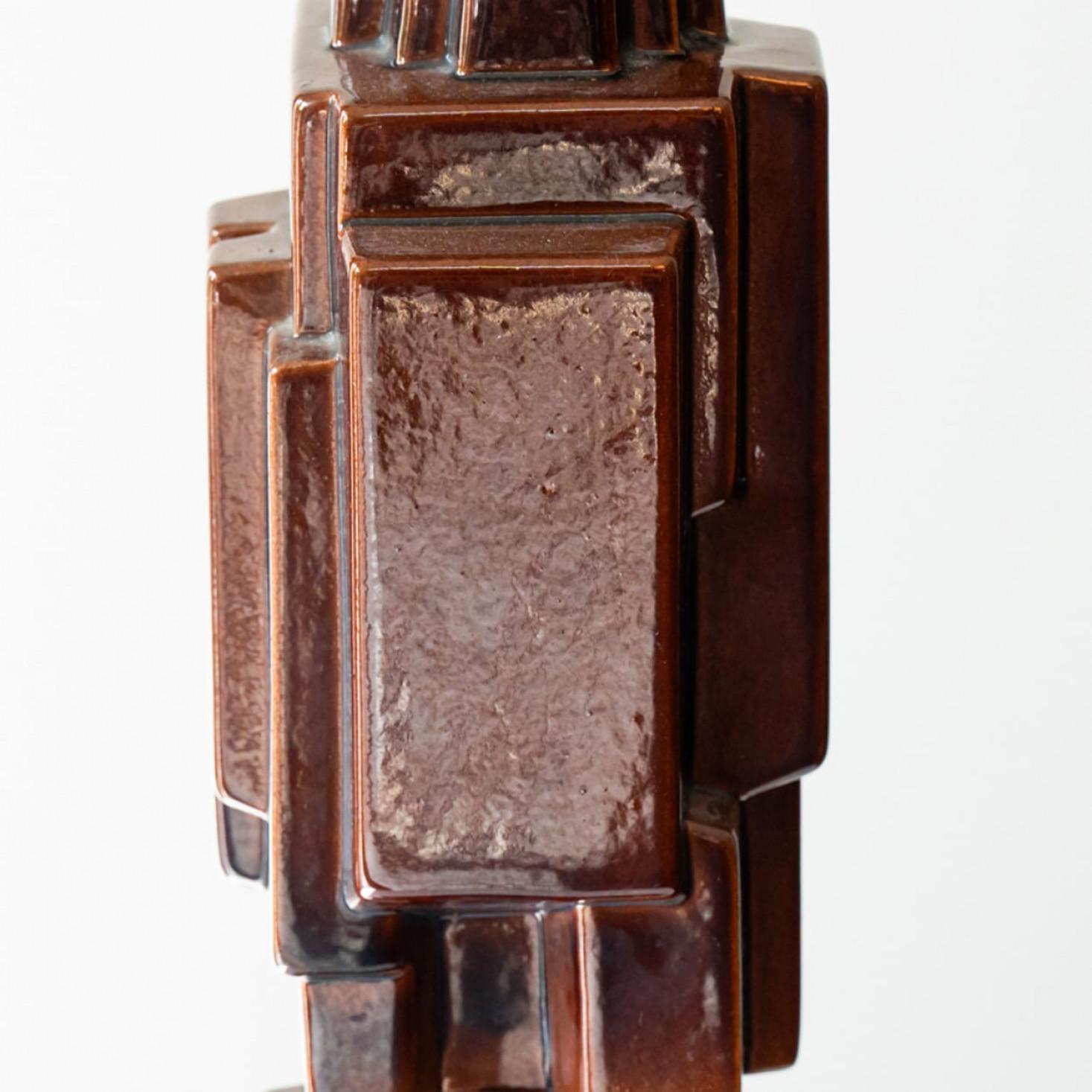 XXL Dark Brown Brutalist Ceramic Floor Lamp, Custom Made Lampshade by R. Houben (Ende des 20. Jahrhunderts) im Angebot