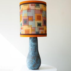 XXL Lampadaire de table ovoïde allongé en céramique bleue avec abat-jour par R. Hoube