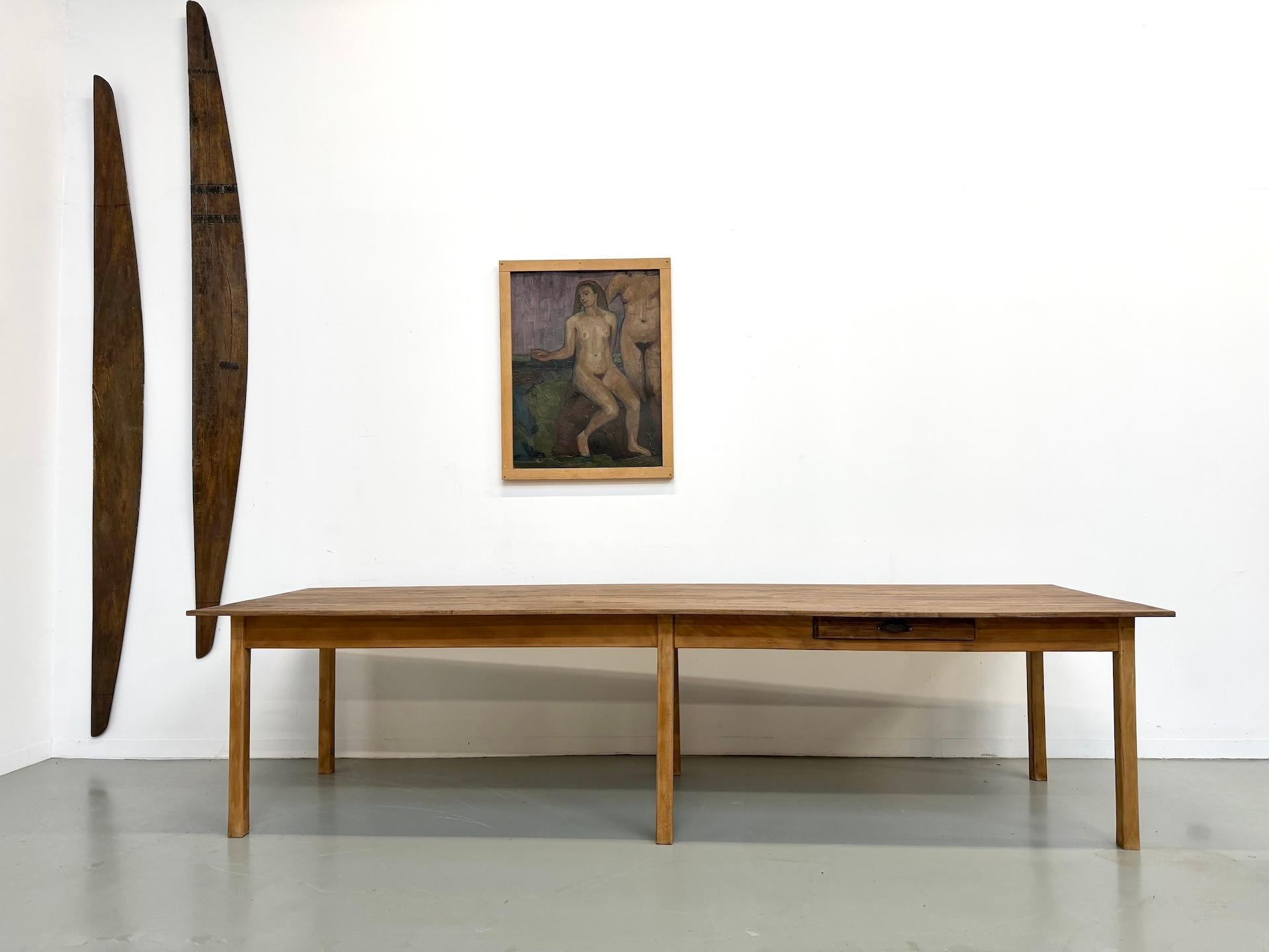 Provincial français XXL french 6-legged table with a new top and 1950s base en vente