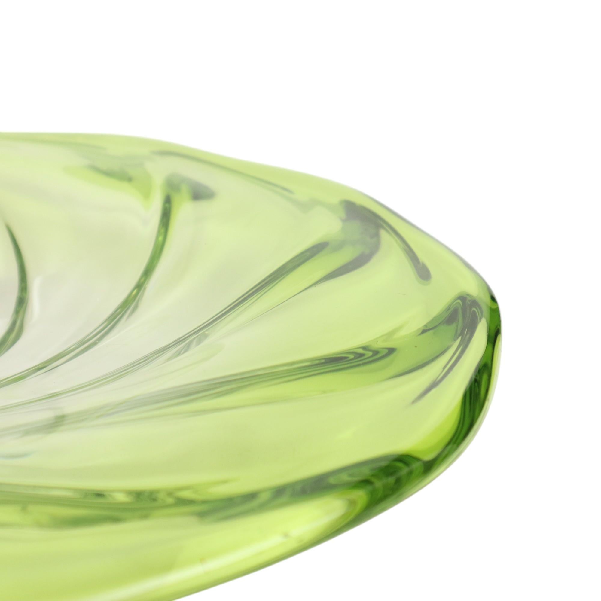 Coupe à fruits XXL Val Saint Lambert Crystal Lime Green 40cm Bon état - En vente à Poperinge, BE