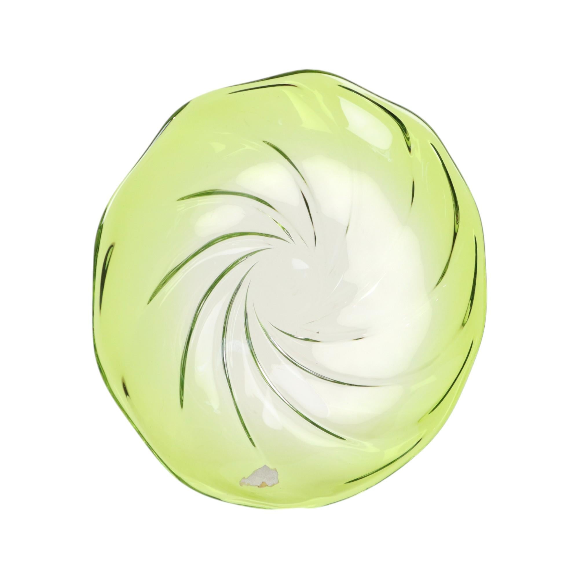 Coupe à fruits XXL Val Saint Lambert Crystal Lime Green 40cm en vente 3