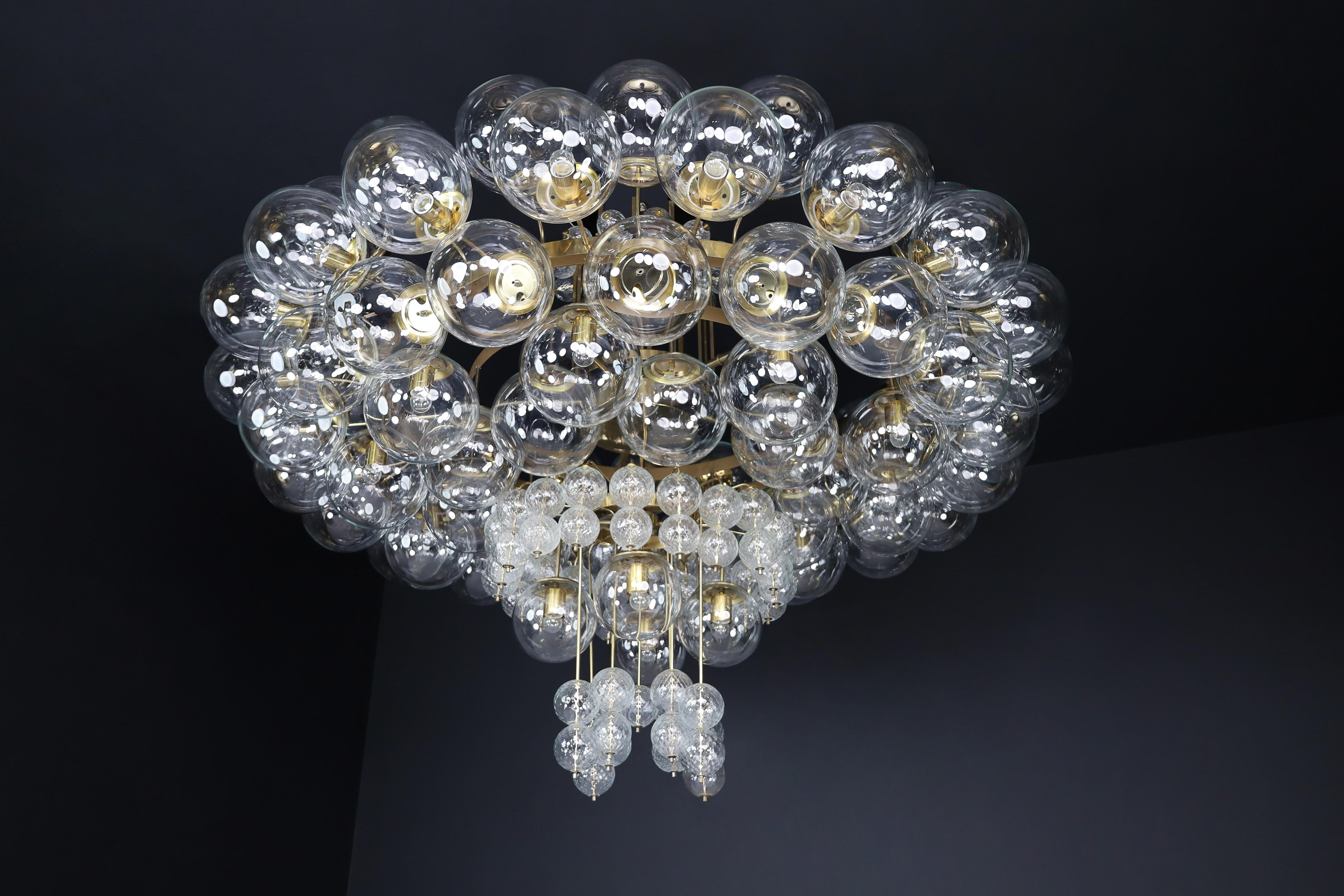 XXL Grande Hotel Chandelier with Brass Fixture and Hand-Blowed Glass Globes 1960 For Sale 9