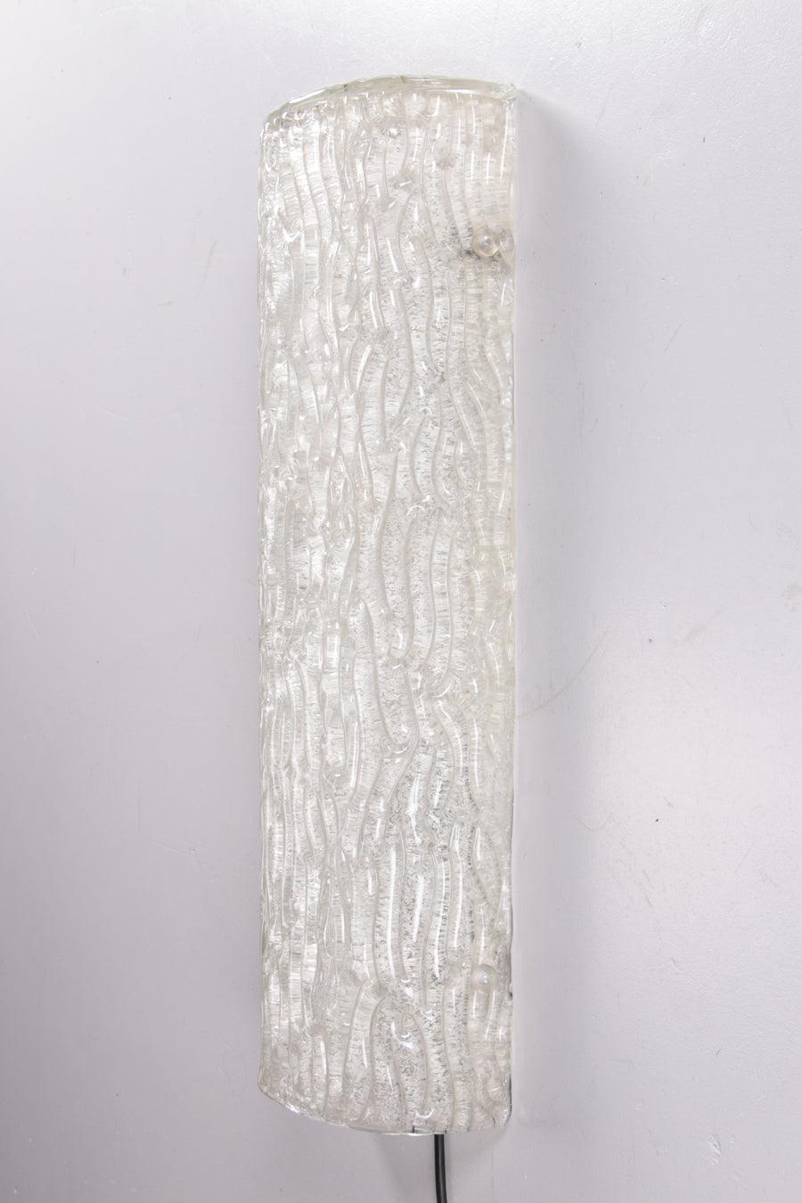 XXL Eis-Wandleuchte von Hillebrand, 60 cm lang, hergestellt 1960 (Moderne der Mitte des Jahrhunderts) im Angebot