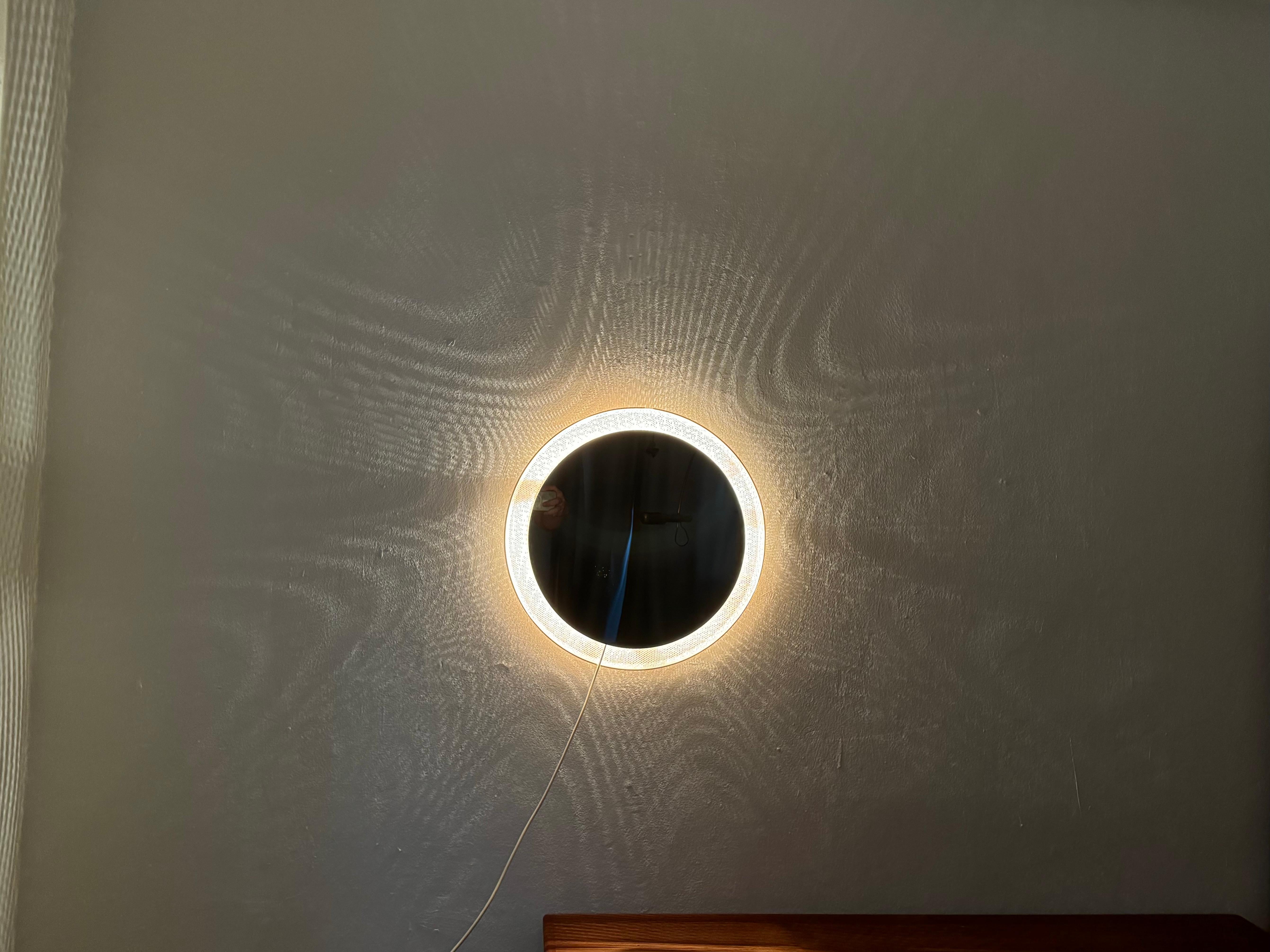 Illuminated Sunburst Mirror For Sale 4