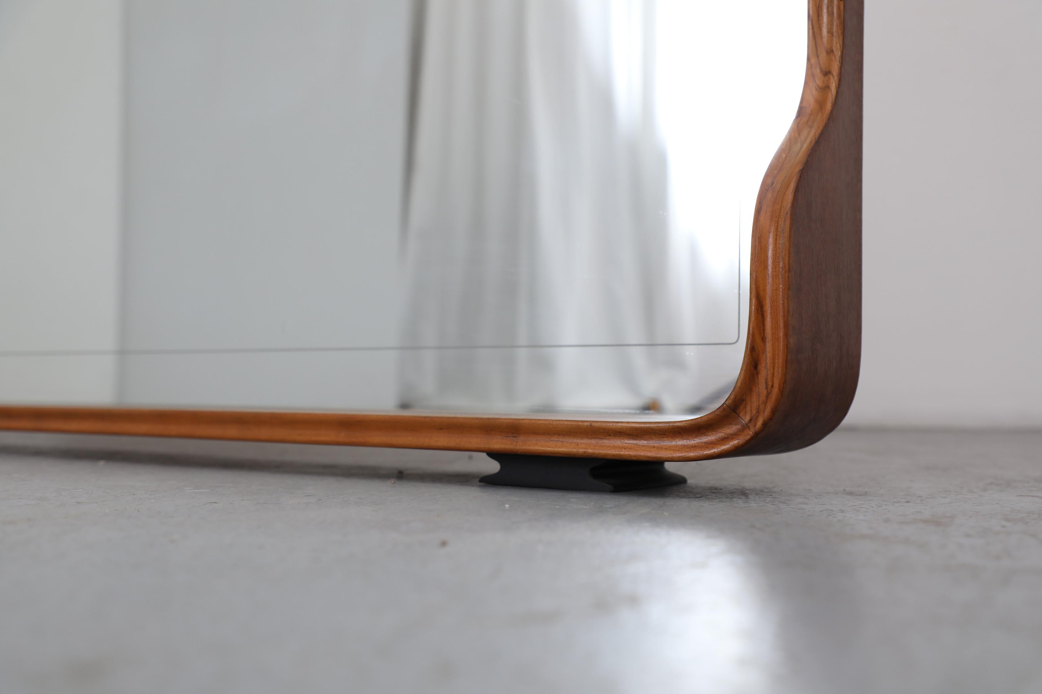 XXL Italian Mid-Century Standing Mirror w/ Shelf, Carved Wood Frame For Sale 5