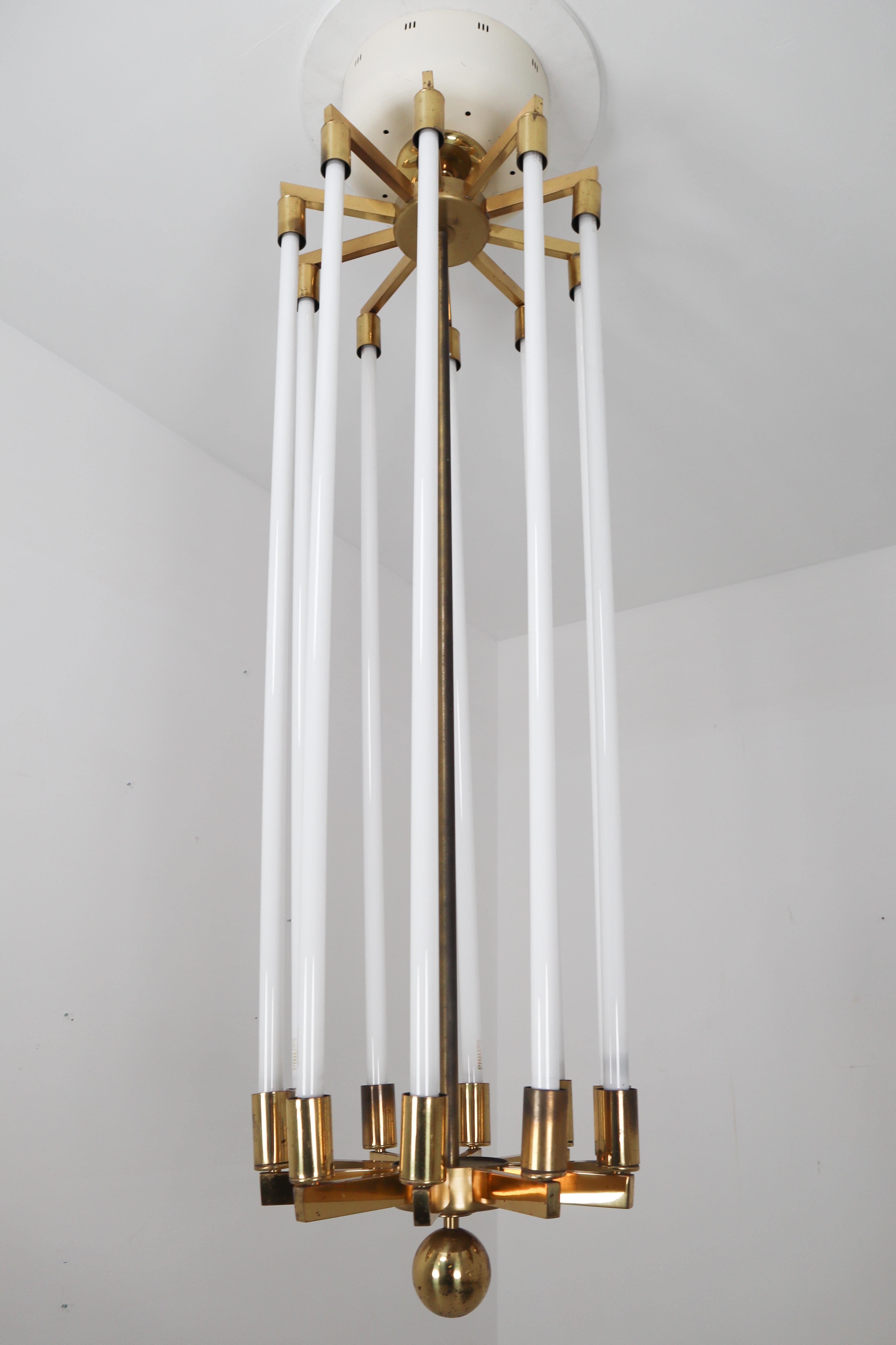 Extra Large Brass Chandelier by Kaiser & Co., Made in Germany, circa 1940s For Sale 6