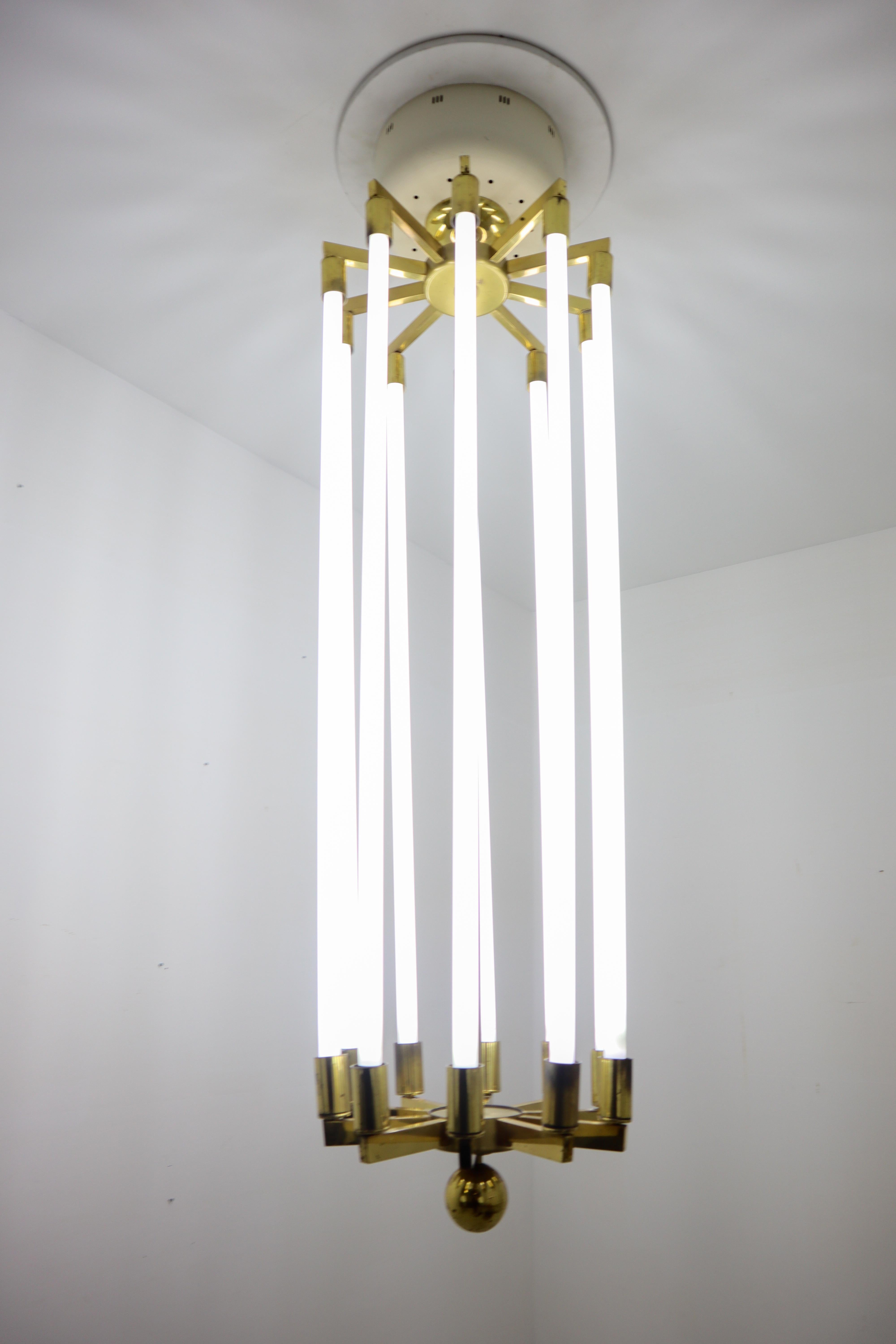 Extra Large Brass Chandelier by Kaiser & Co., Made in Germany, circa 1940s For Sale 2