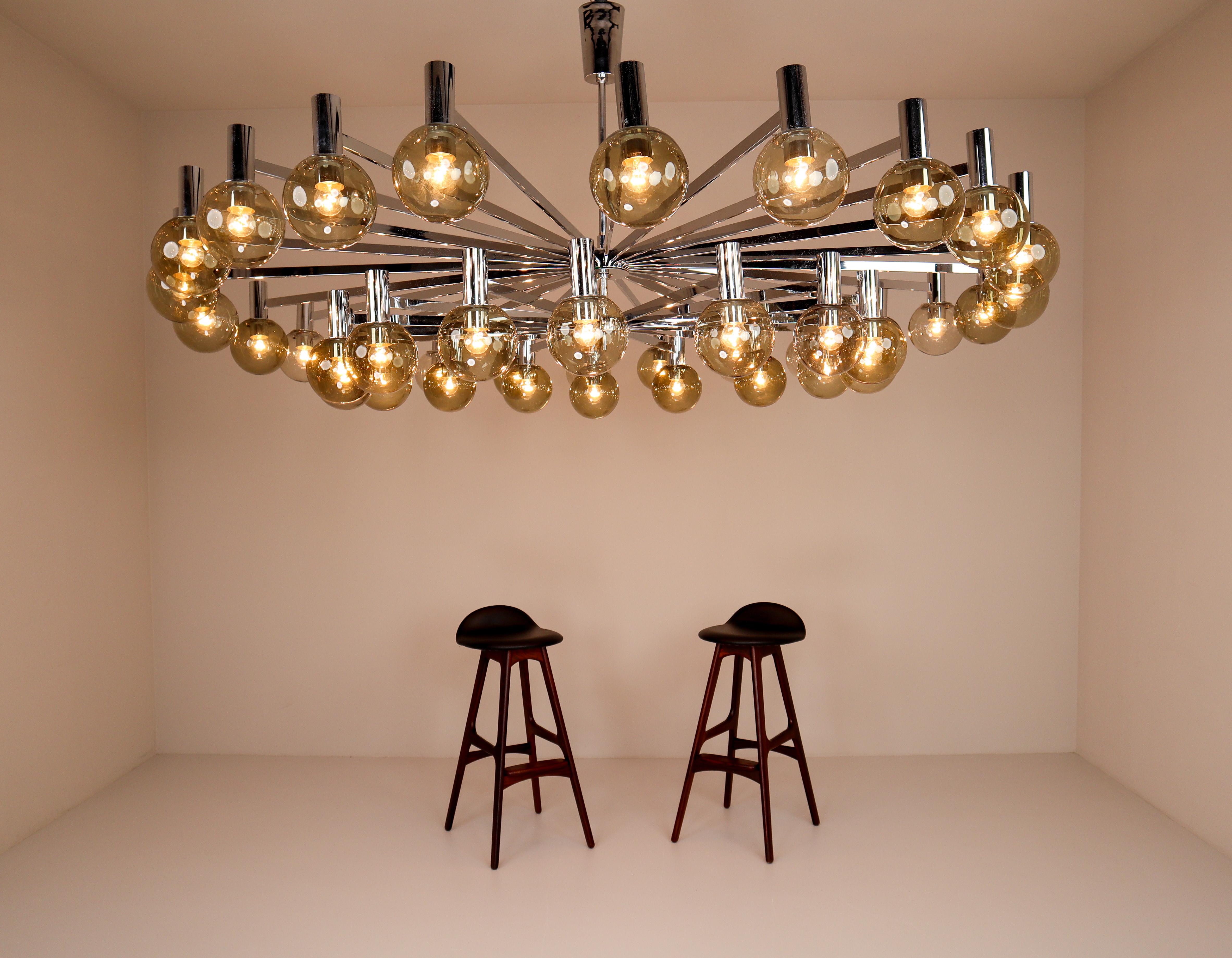 XXL Large Mid-Century Modern Chrome and Glass Chandelier, Italy, 1970s 5