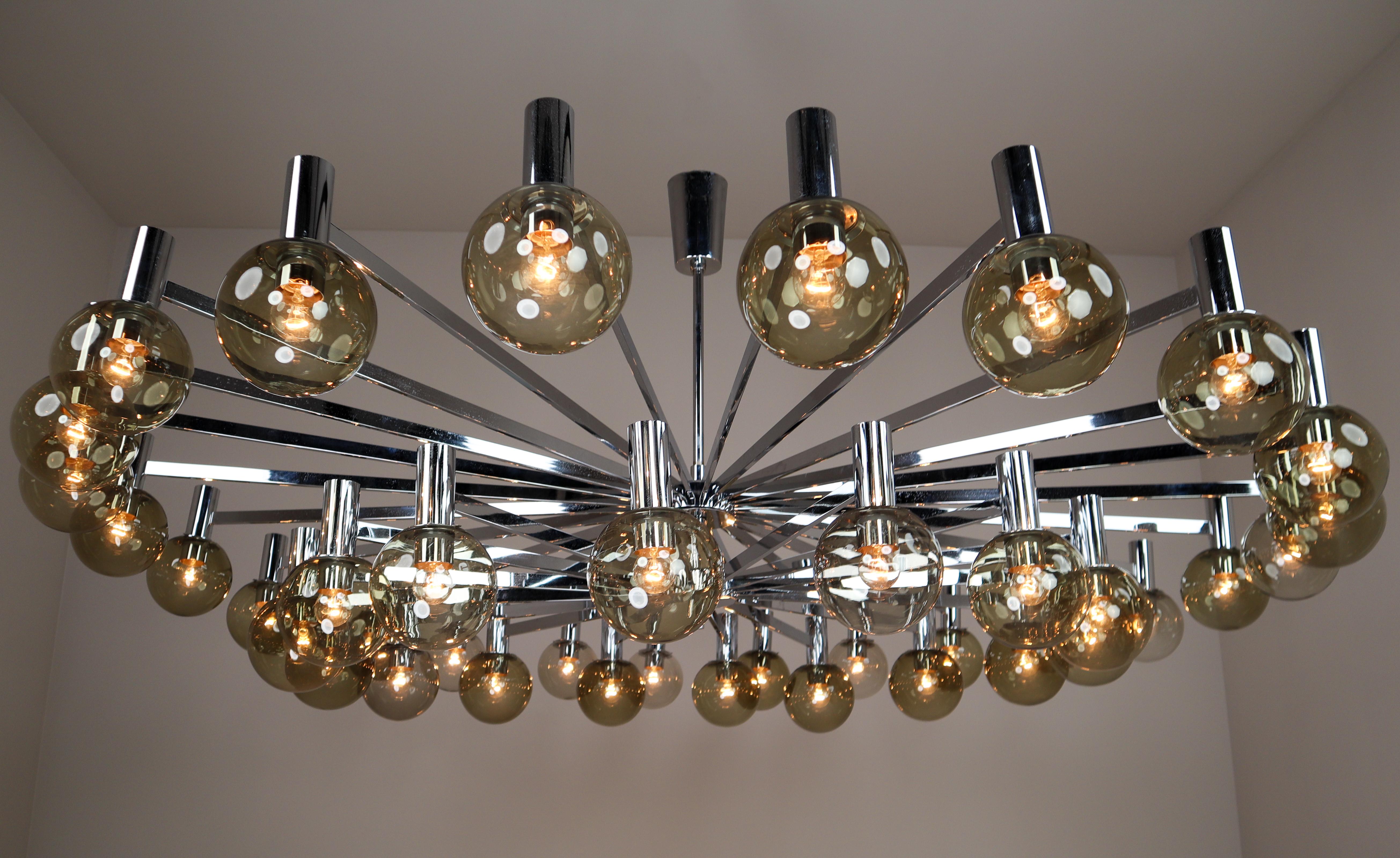XXL Large Mid-Century Modern Chrome and Glass Chandelier, Italy, 1970s 3