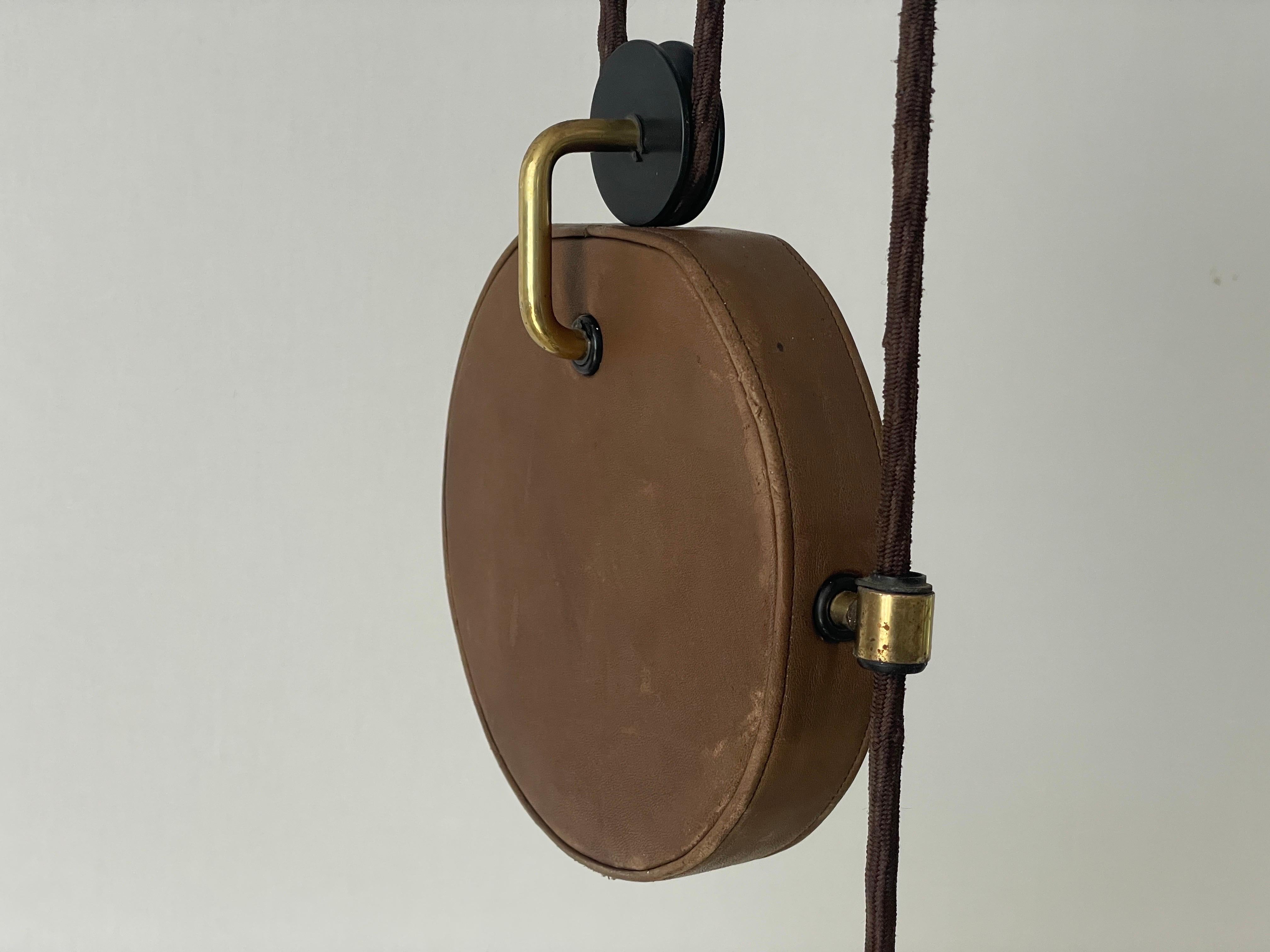 Lampada a sospensione regolabile con paralume in pelle XXL, anni '60, Germania in vendita 1