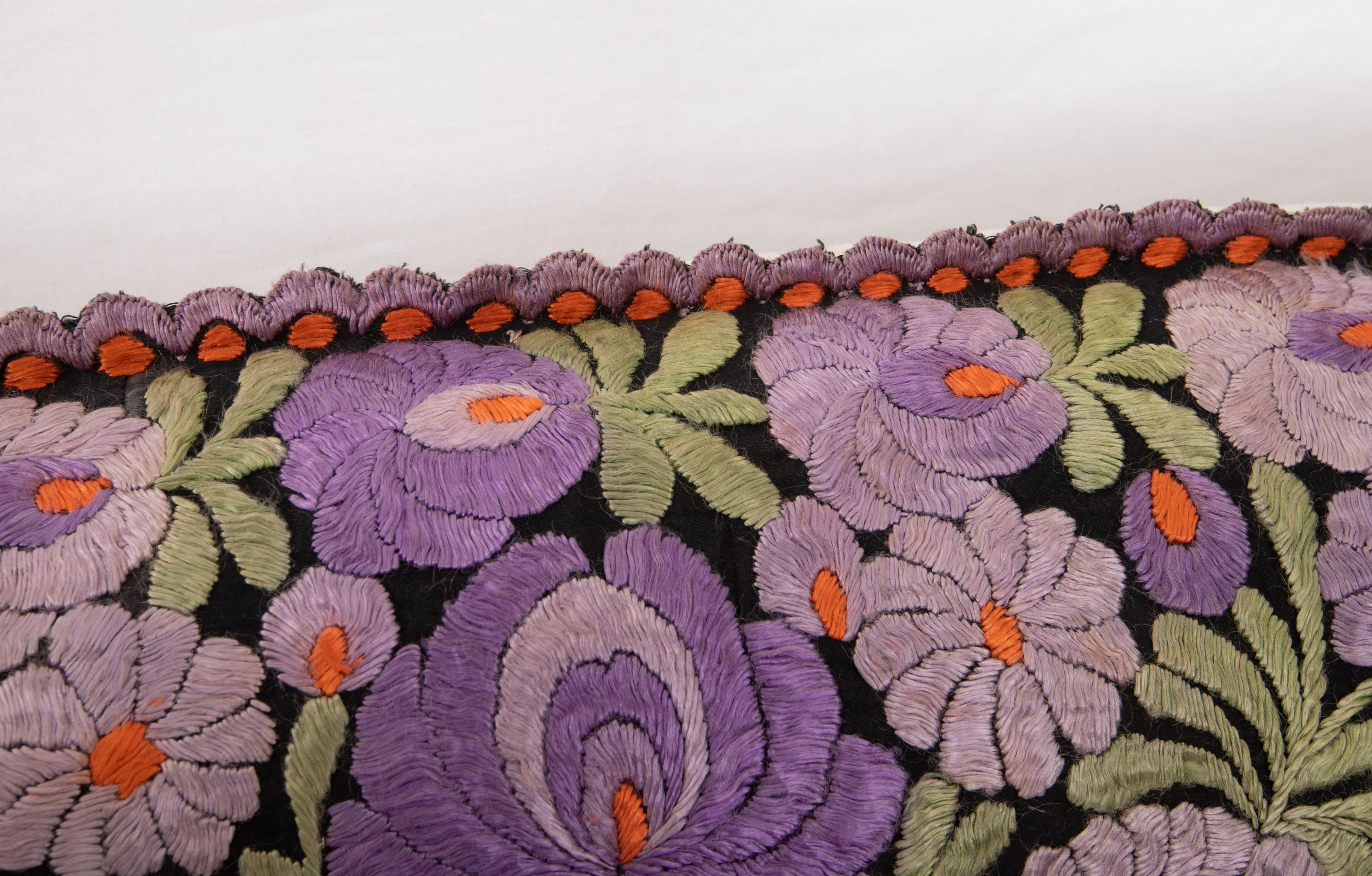 XXL Lumbar Pillowcase Made from a Matyo Embroidery, Hungary, Early 20th C For Sale 1