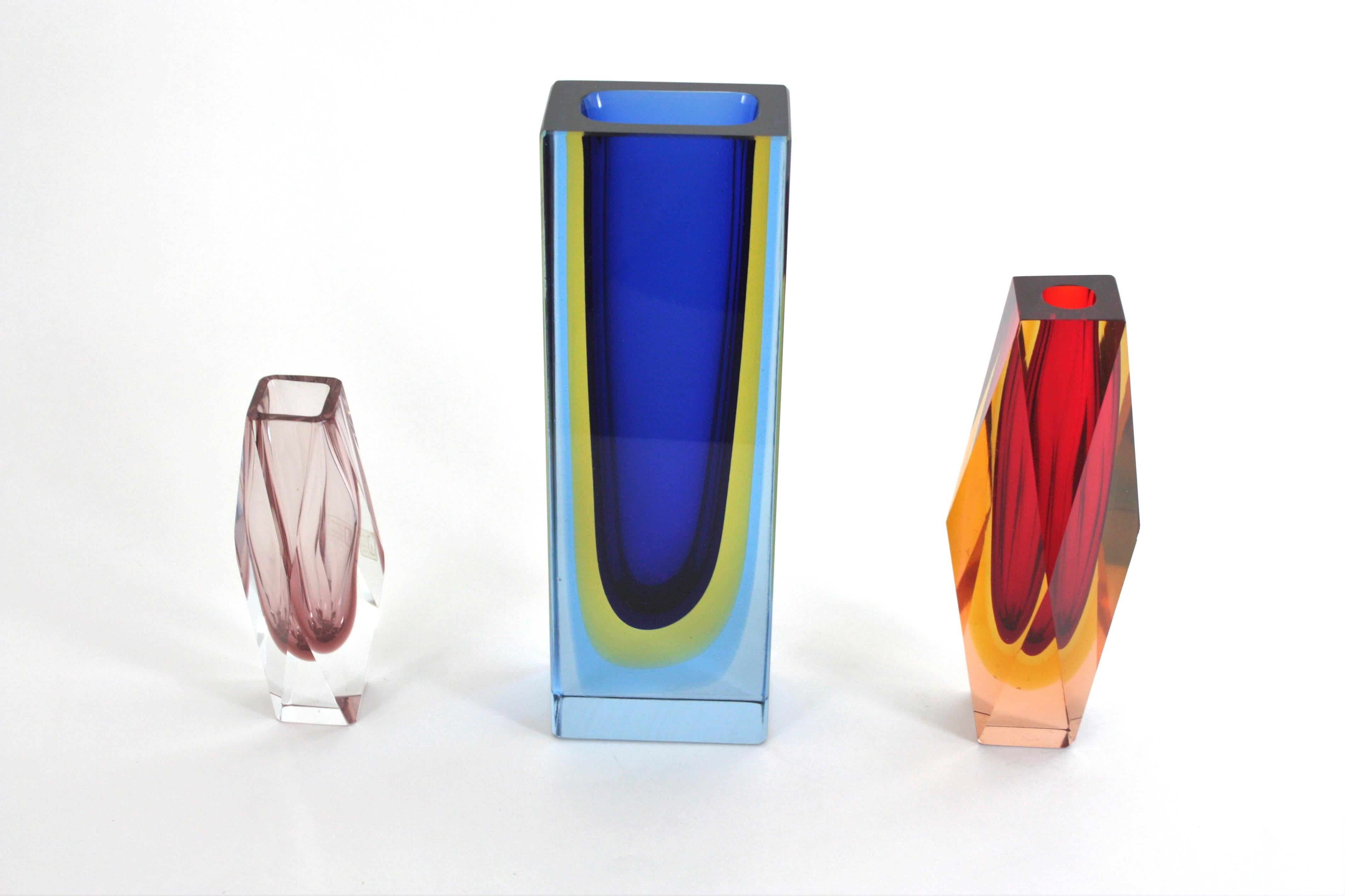 Vaso XXL Mandruzzato Murano Blue Yellow Faceted Sommerso Glass, 1960 in vendita 10