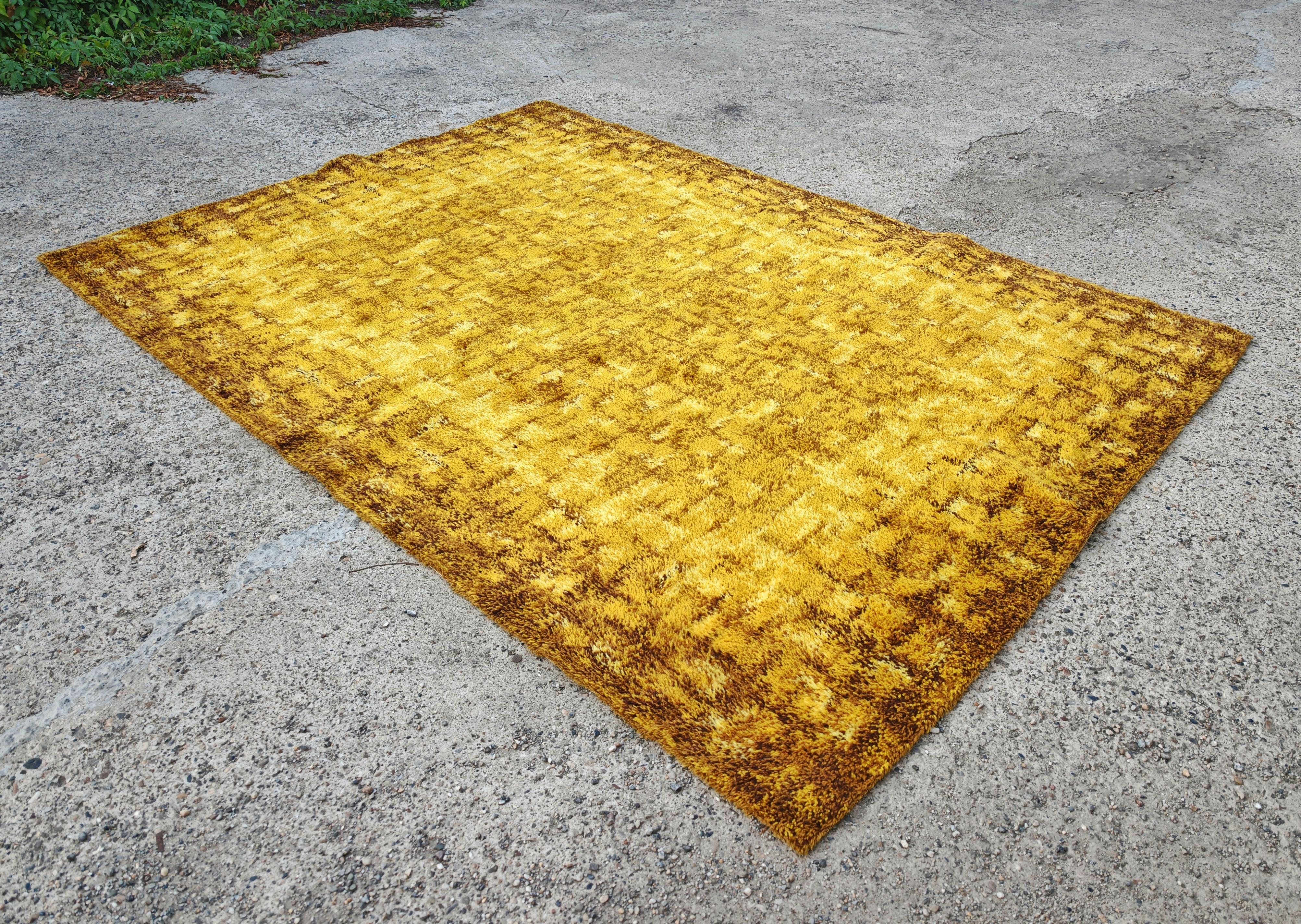 Tappeto XXL Mid Century Modern in giallo senape di Siegel Teppich, 100% lana vergine in vendita 4
