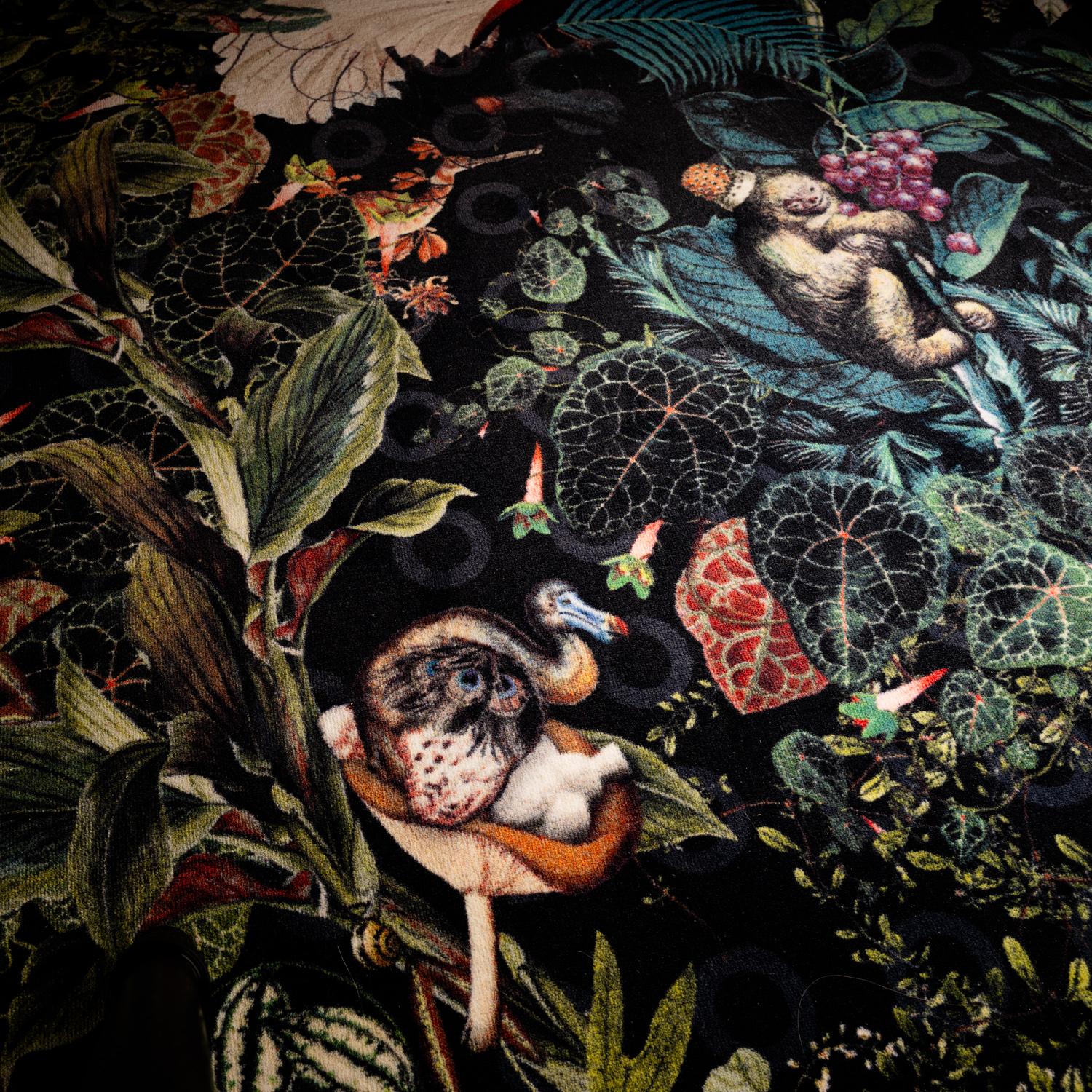 XXL Moooi round carpet with extinct animal patterns and botanical flowers For Sale 10
