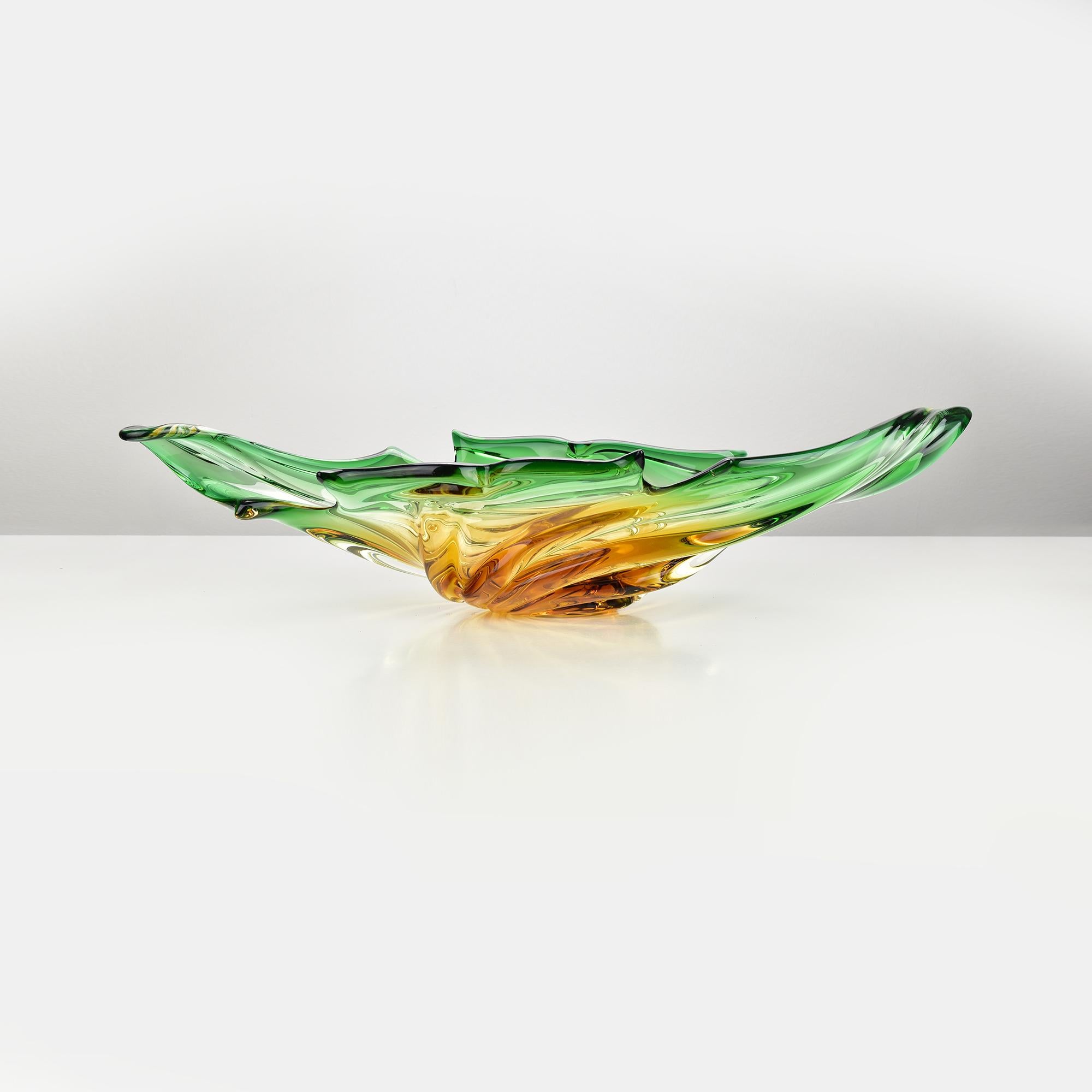Fait main Centre de table en verre de Murano 58 cm, élément coquillage de Murano, Italie, années 1960 Seguso