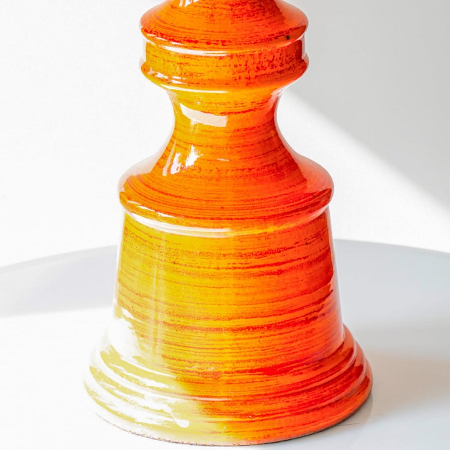 XXL Orange Sculptural Floor Lamp, Custom Made Lampshade by R. Houben im Zustand „Gut“ im Angebot in Rijssen, NL