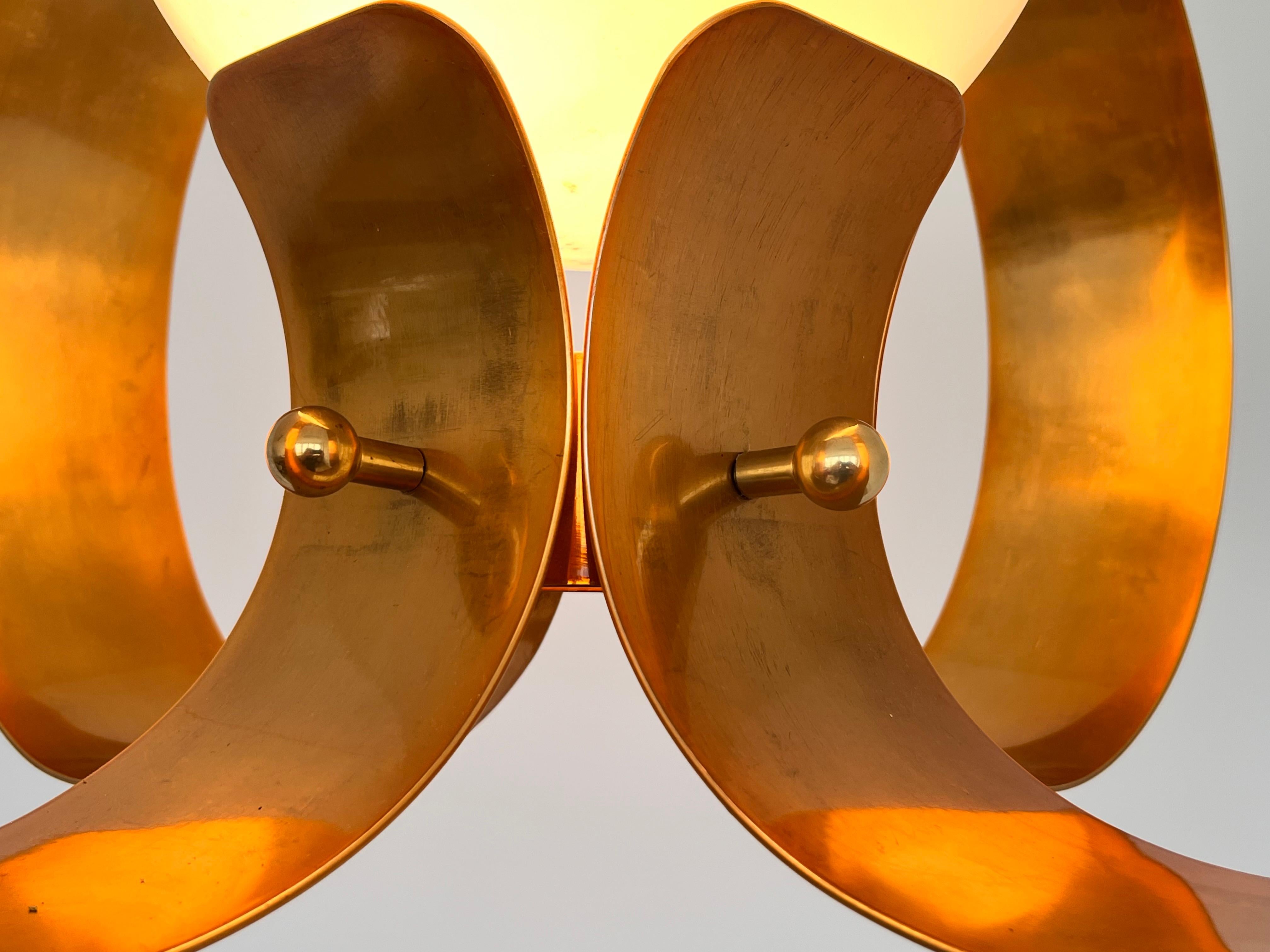 Coppia di grandi pendenti in ottone di design della metà del secolo scorso - anni '80 in vendita 4