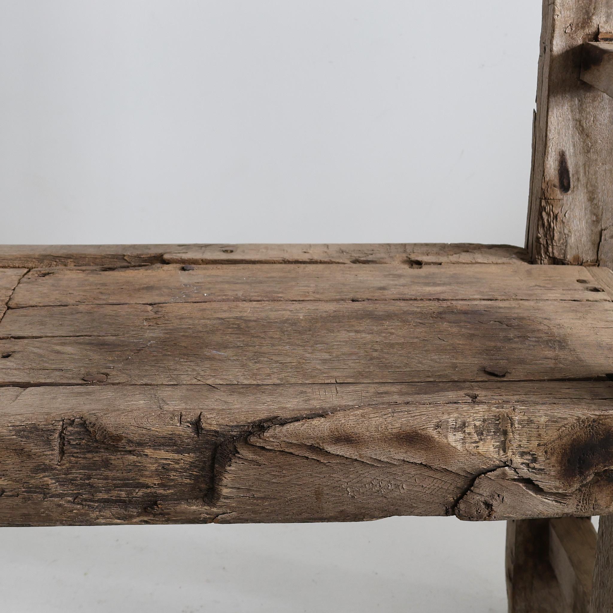 Banc Andorran XXL primitif blanchi au début du 19e siècle en vente 2