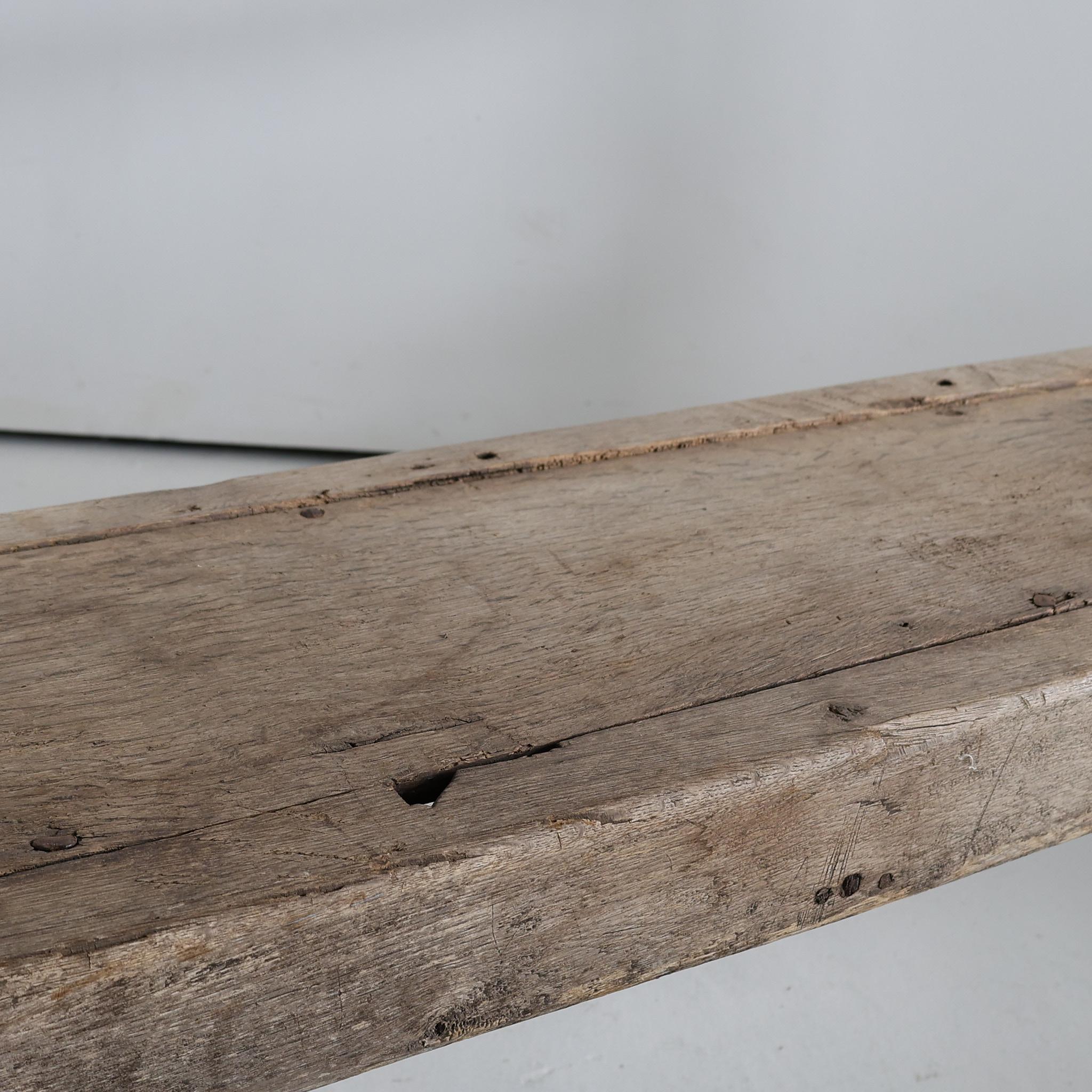 Banc Andorran XXL primitif blanchi au début du 19e siècle en vente 3