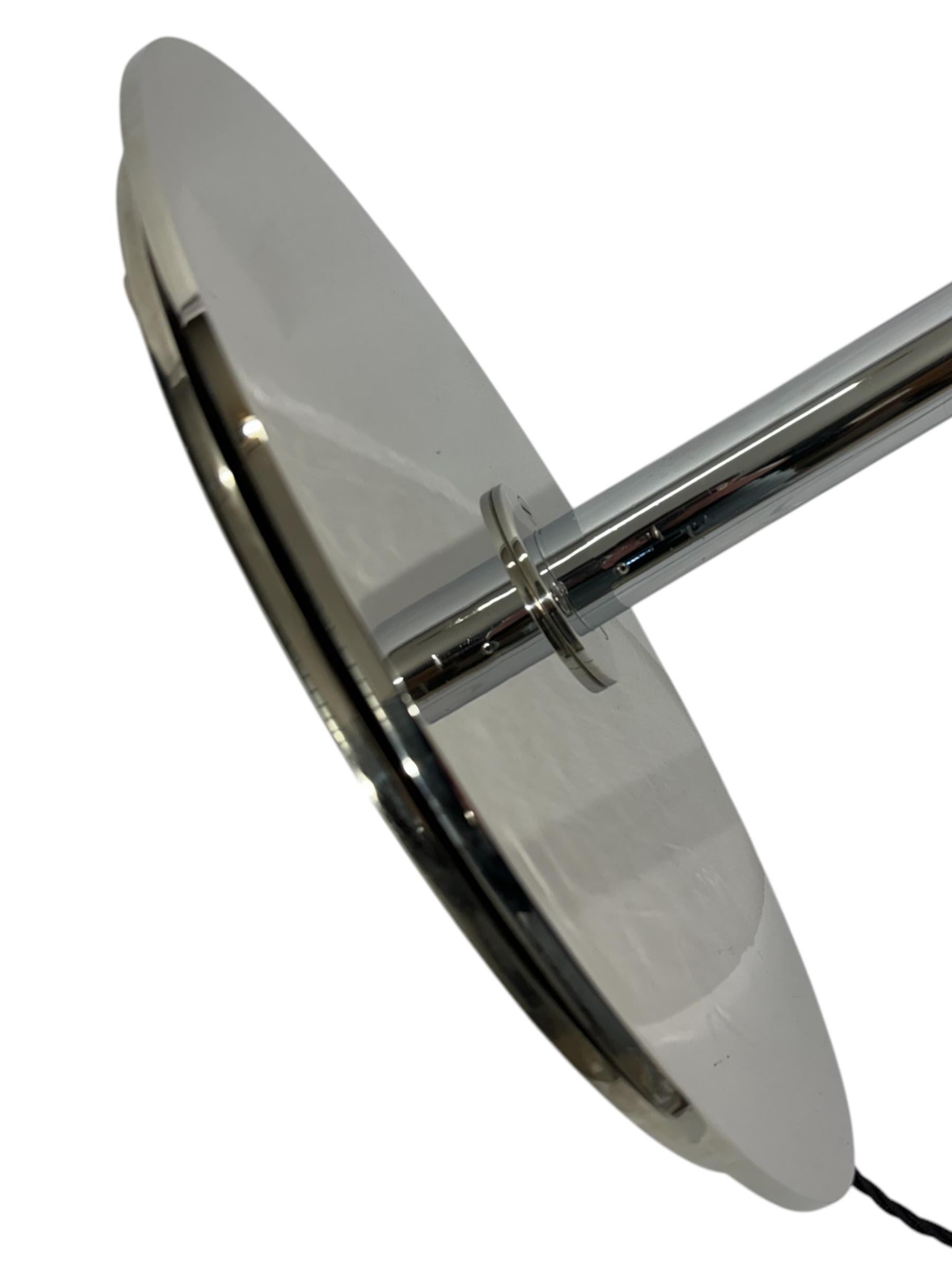 Lampadaire XXL de l'ère Space en cuivre nickelé - Pièce emblématique des années 1960 en vente 5