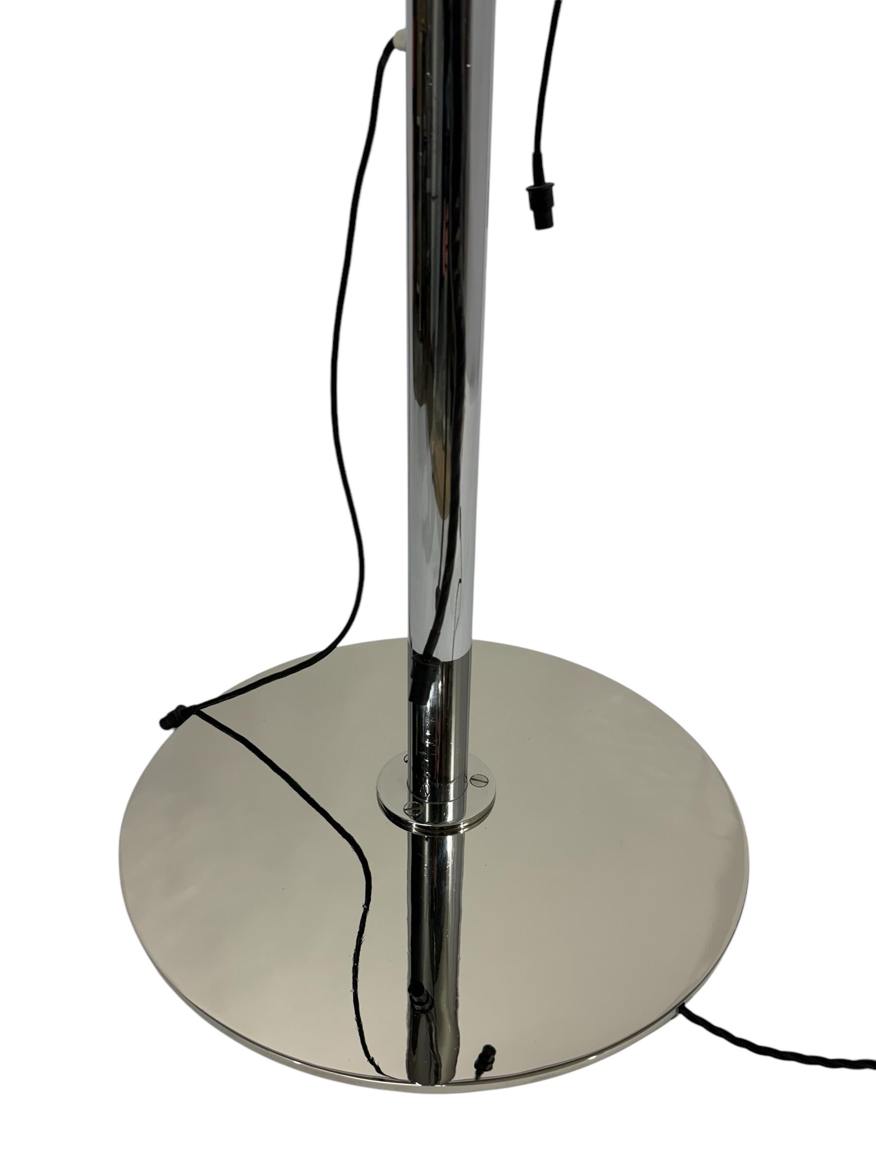 Lampadaire XXL de l'ère Space en cuivre nickelé - Pièce emblématique des années 1960 en vente 6