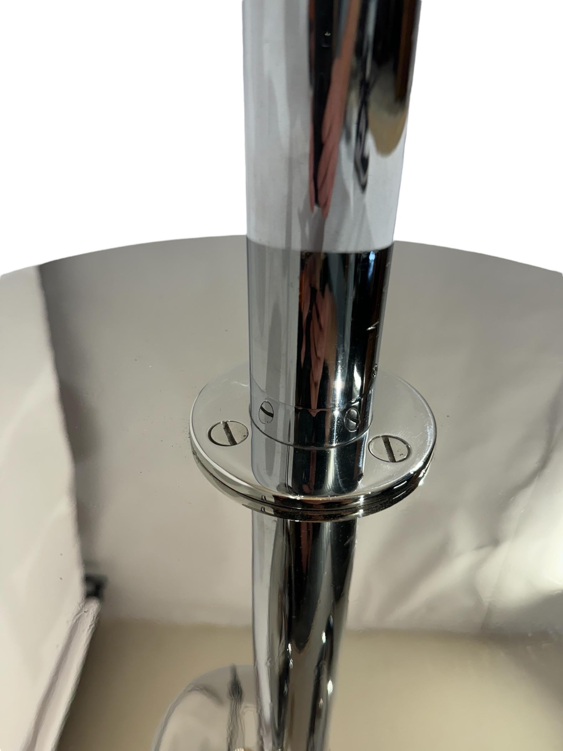Lampadaire XXL de l'ère Space en cuivre nickelé - Pièce emblématique des années 1960 en vente 1