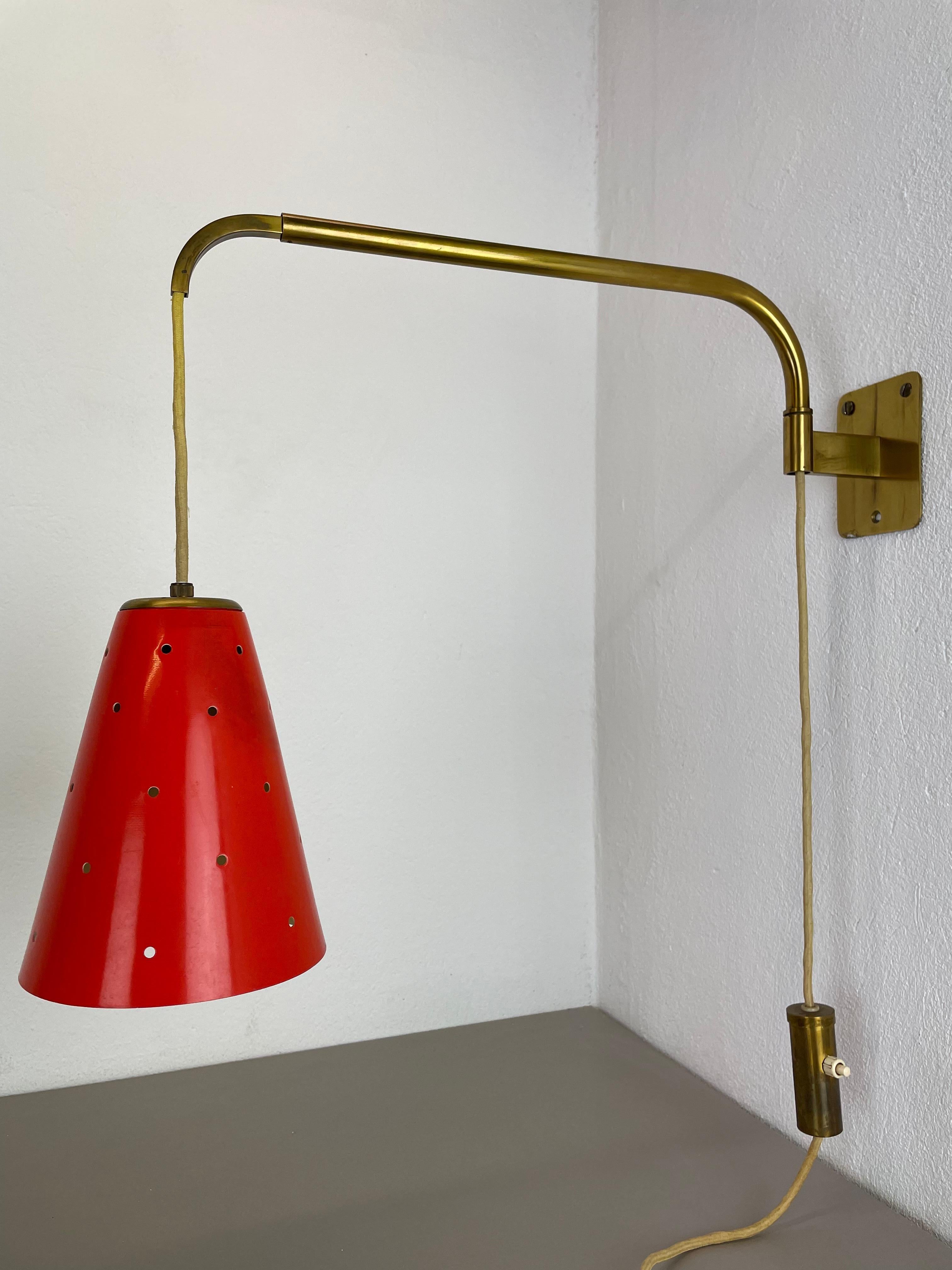XXL Stilnovo Sarfatti Style Red Counter Weight Brass Wall Light Italy, 1950s For Sale 11