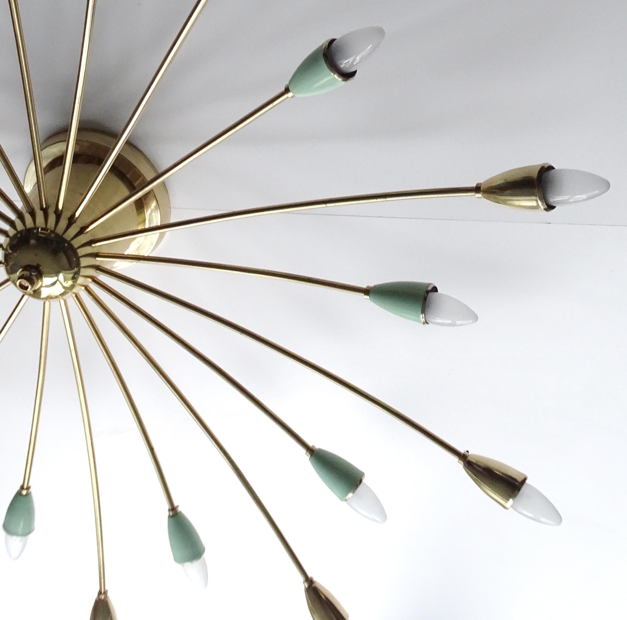 XXL 1950s Stilnovo Sputnik Flush Light, Brass Pendant Light, Green Gold 1950s In Good Condition For Sale In Bremen, DE