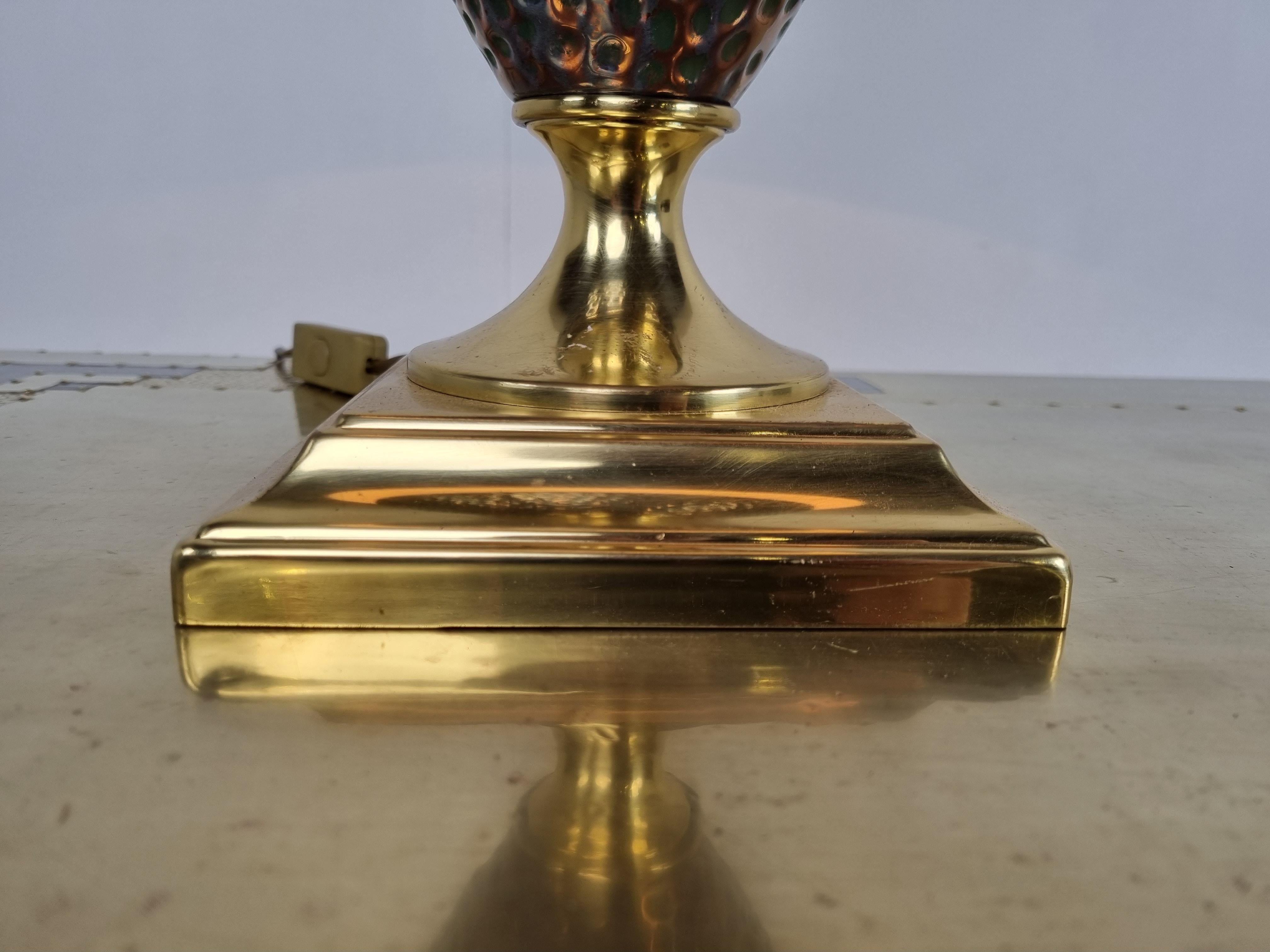 Lámpara de mesa Xxl de Maison Le Dauphin, años 70 Latón en venta