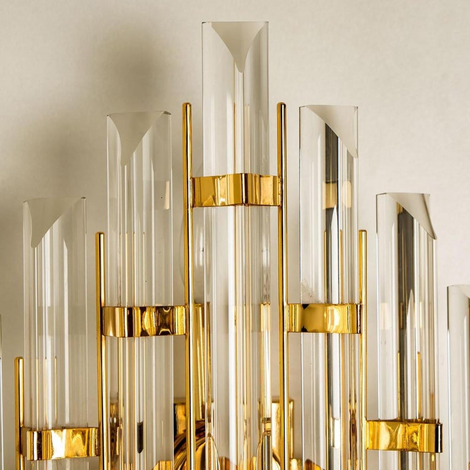 Mid-Century Modern XXL Venini Style Murano Glass and Gold-Plated Sconce, Italy For Sale