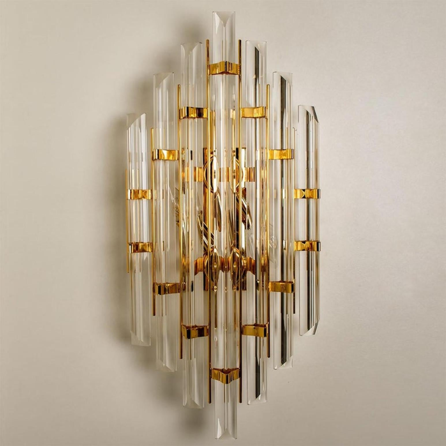 Gilt XXL Venini Style Murano Glass and Gold-Plated Sconce, Italy For Sale