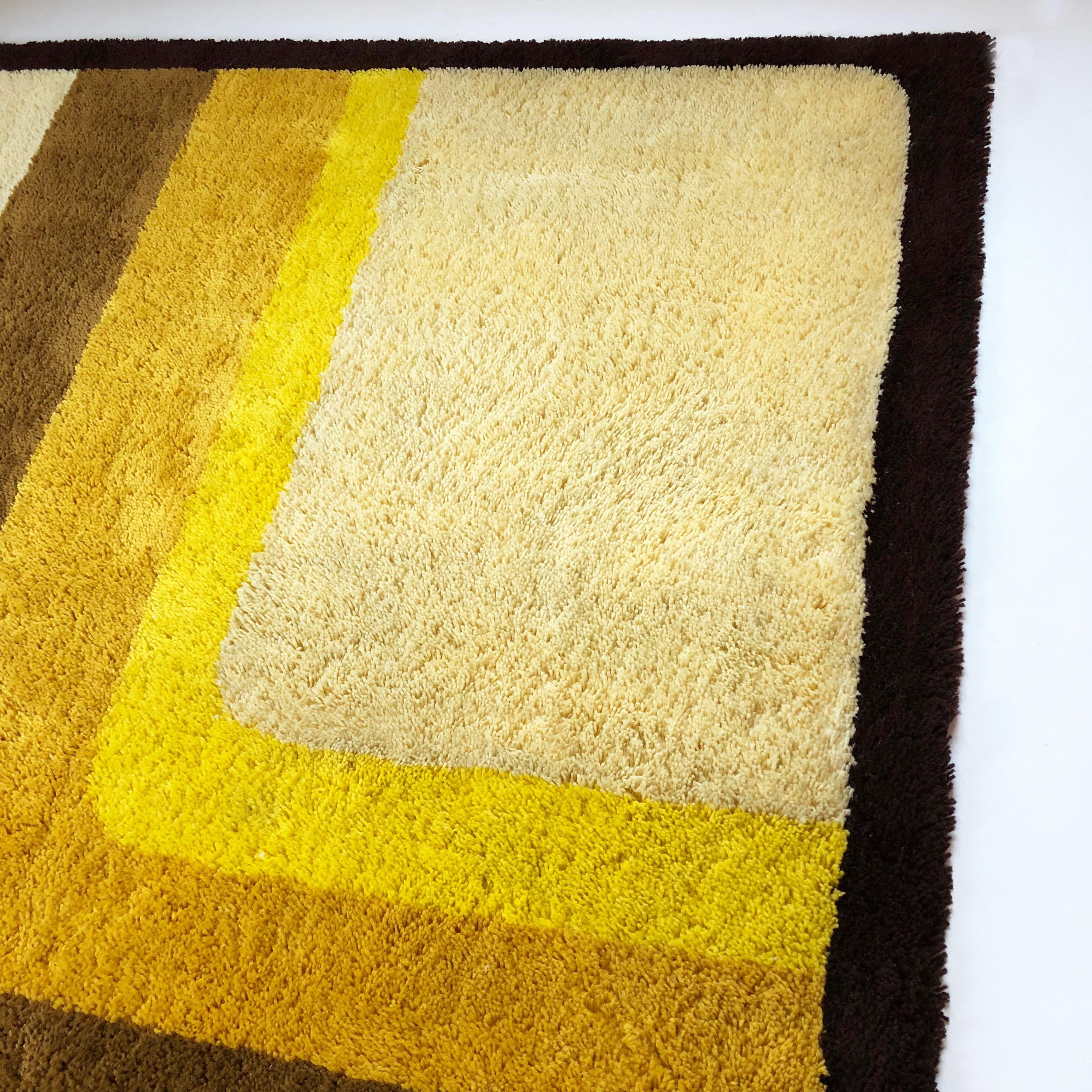 Extra Large Vintage 1970s Modernist High Pile Op Art Carpet Rug, Germany, 1970s 3