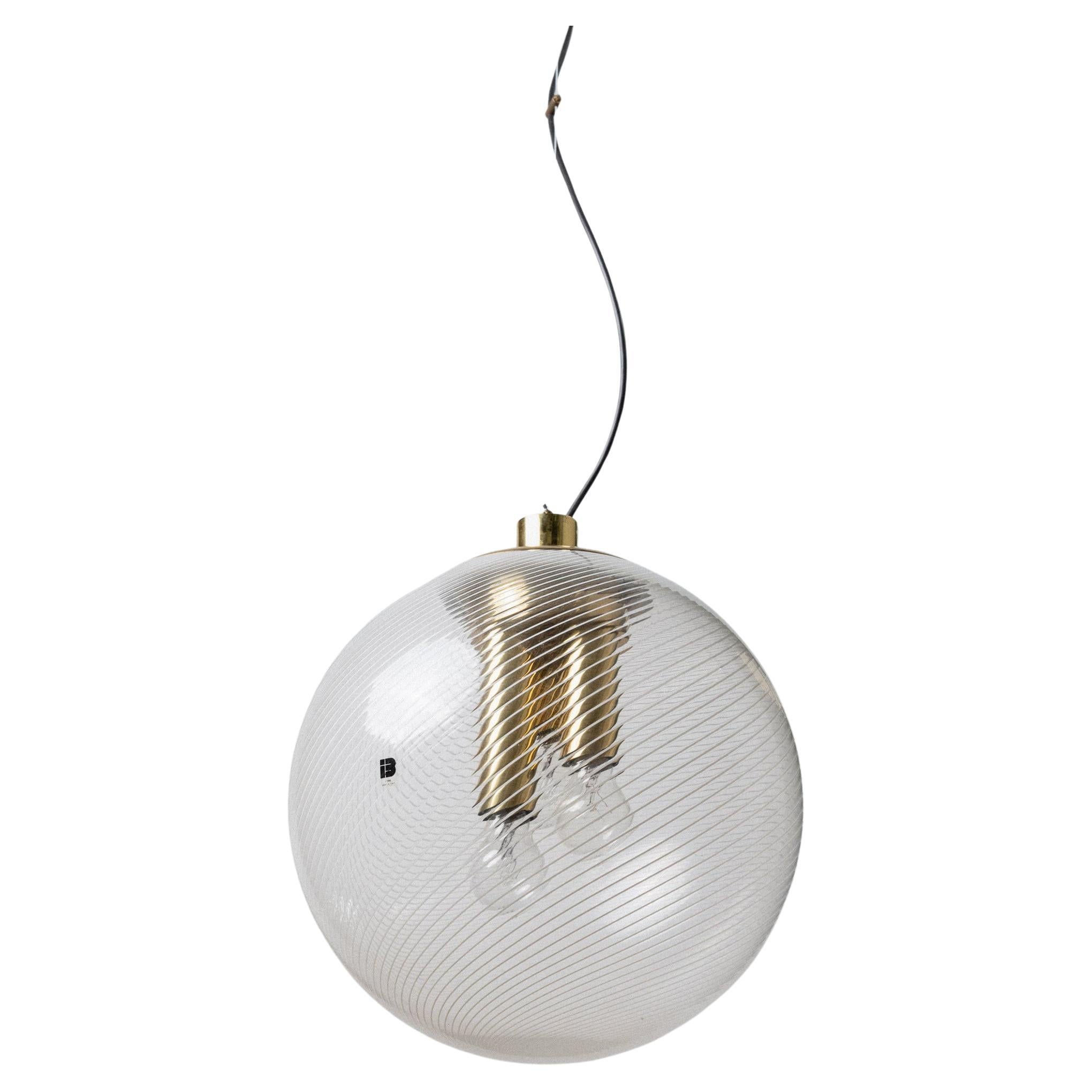 Lampada a globo in vetro di Murano d'epoca, vetro filato, metallo dorato, design Italia anni '60