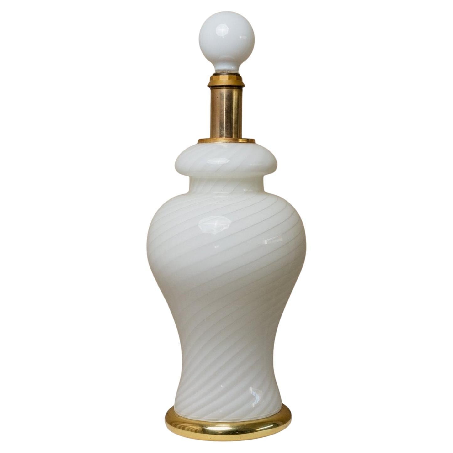 Lampada da tavolo vintage XXL di Murano in bianco, Italia, anni
70