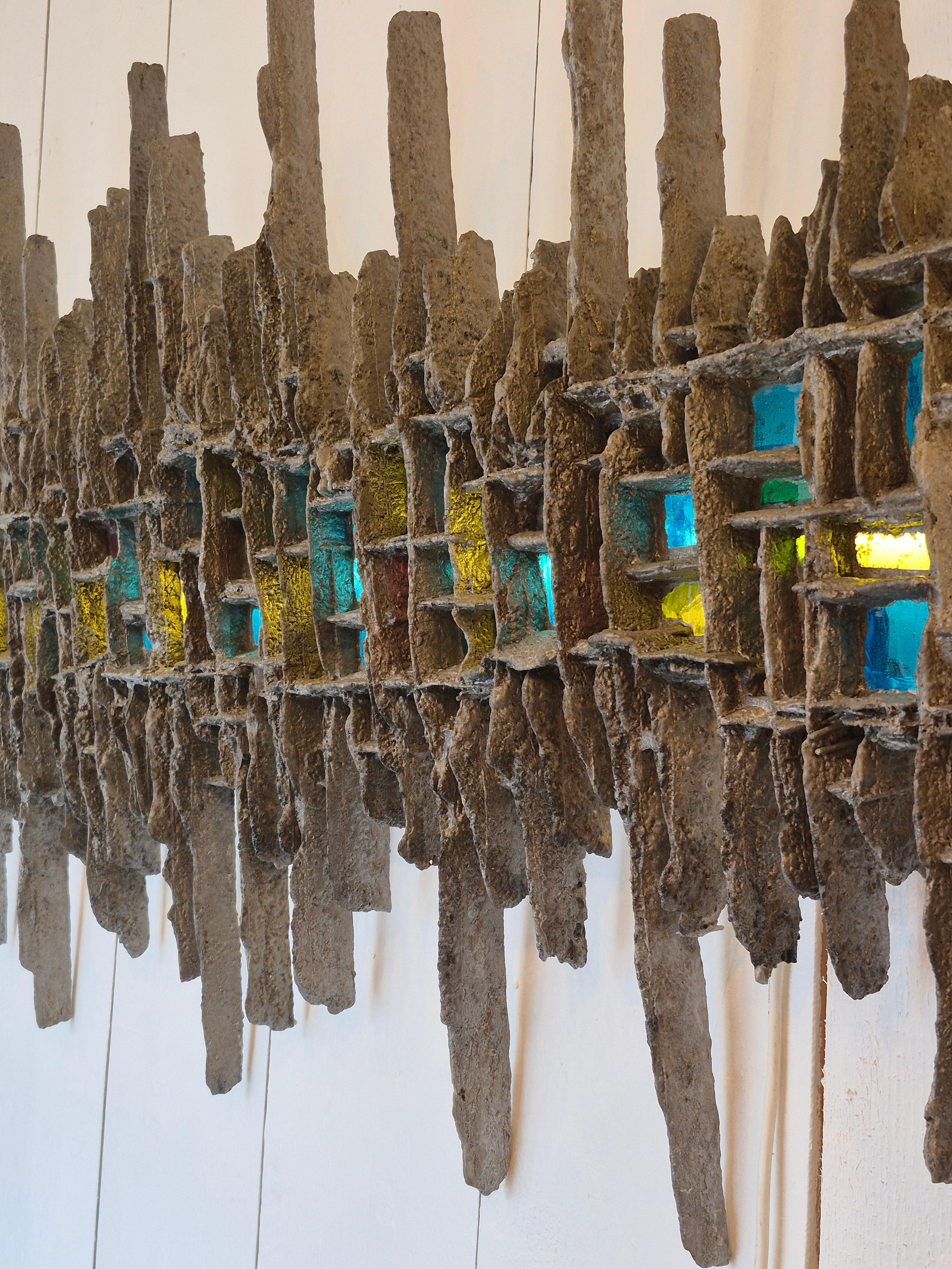 Brutalismo Lampada scultura da parete Xxl di Pia Manu in vendita