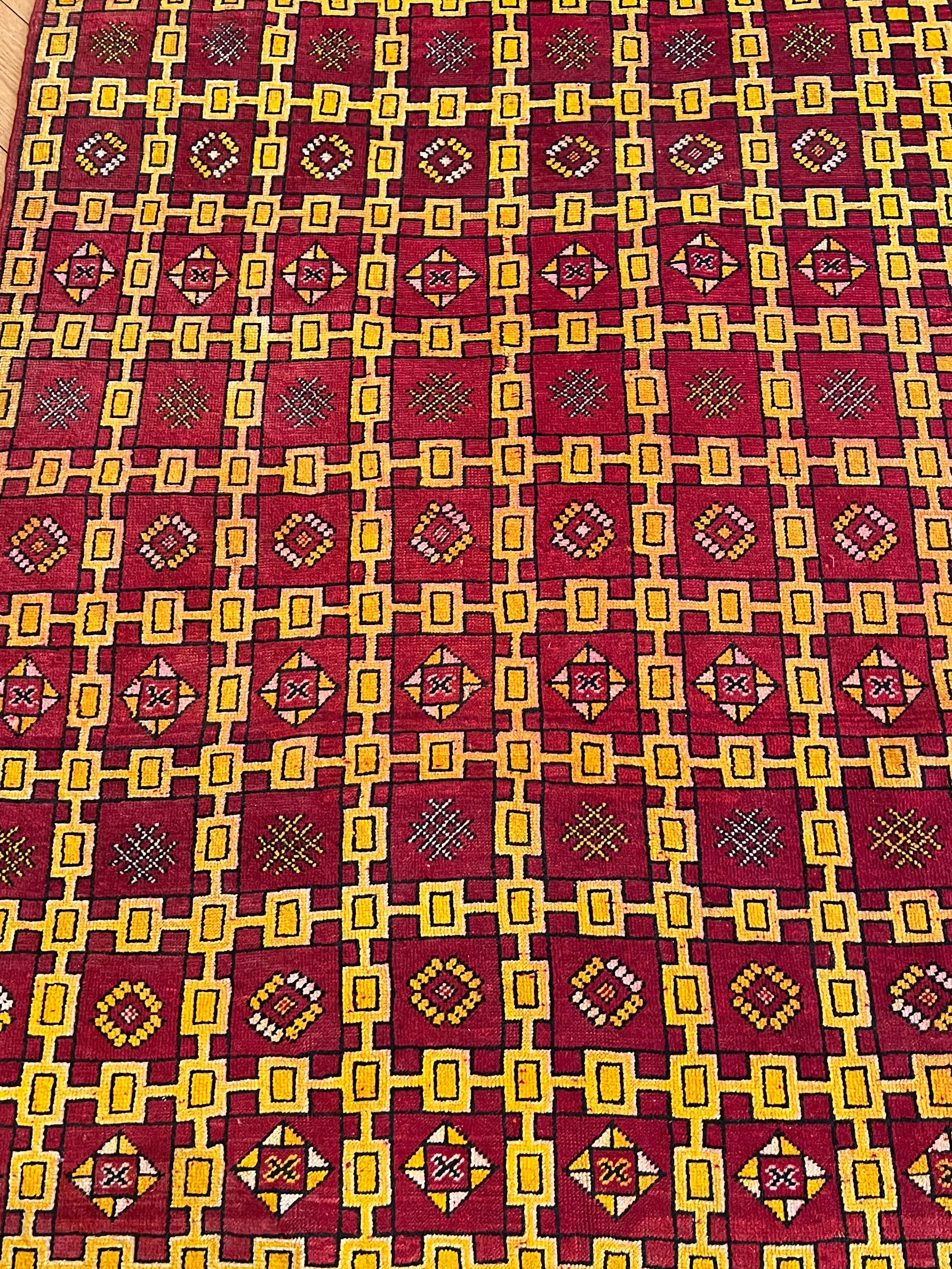Moroccan XXth Century Berber Carpet Ouarzate Red and Yellow, ca 1950 For Sale